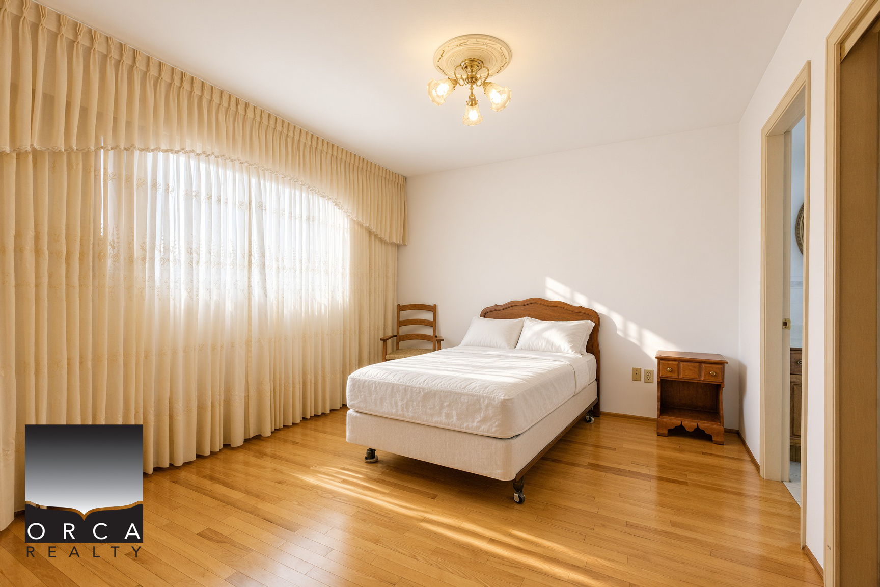 2411 East 39th Avenue, Vancouver