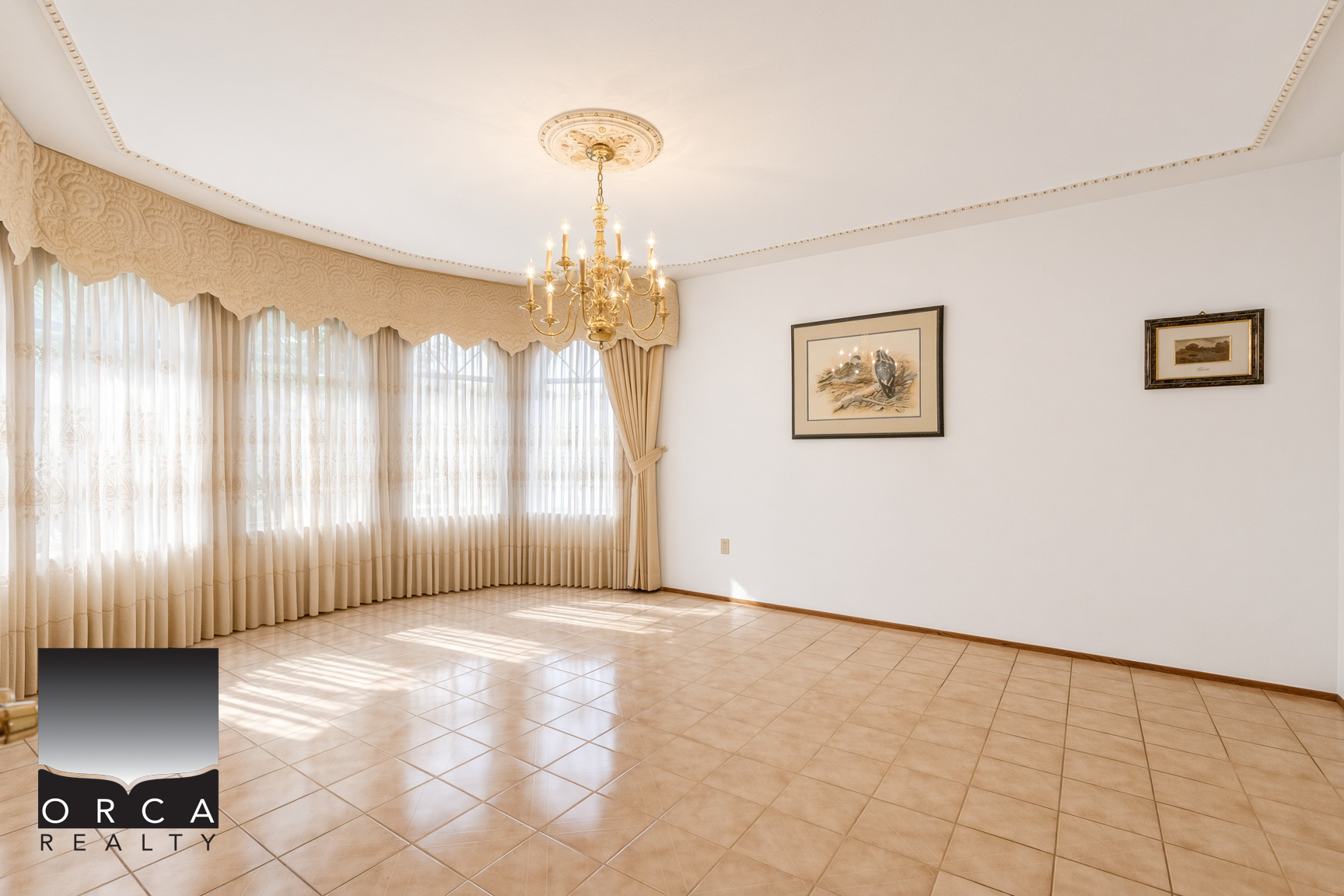 2411 East 39th Avenue, Vancouver