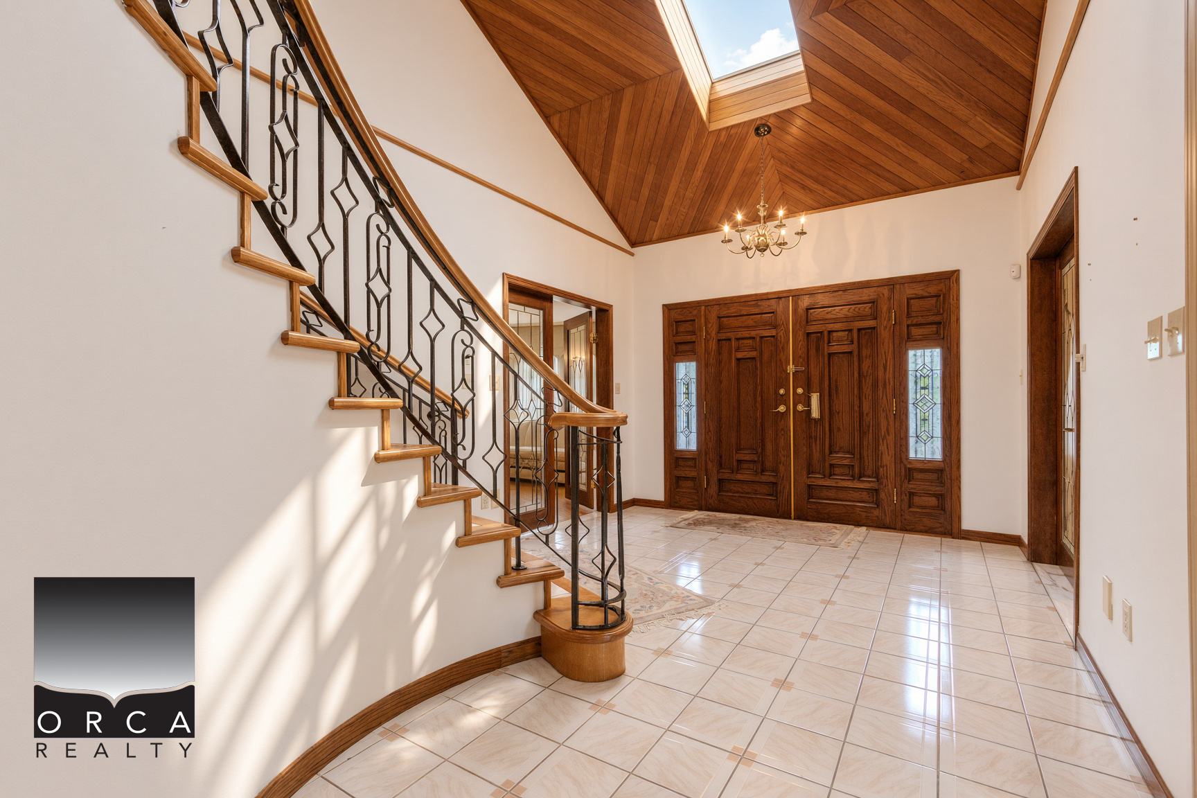 2411 East 39th Avenue, Vancouver