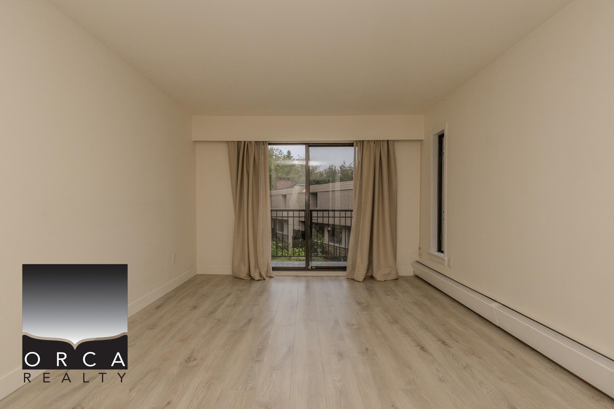 420-1385 Draycott Road, North Vancouver