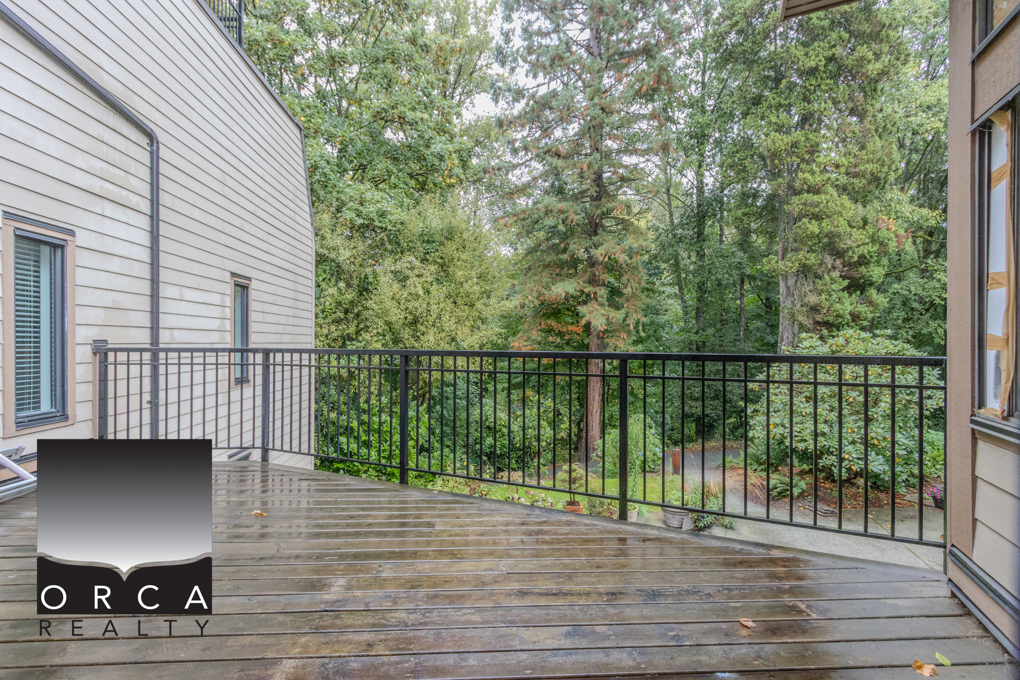 420-1385 Draycott Road, North Vancouver