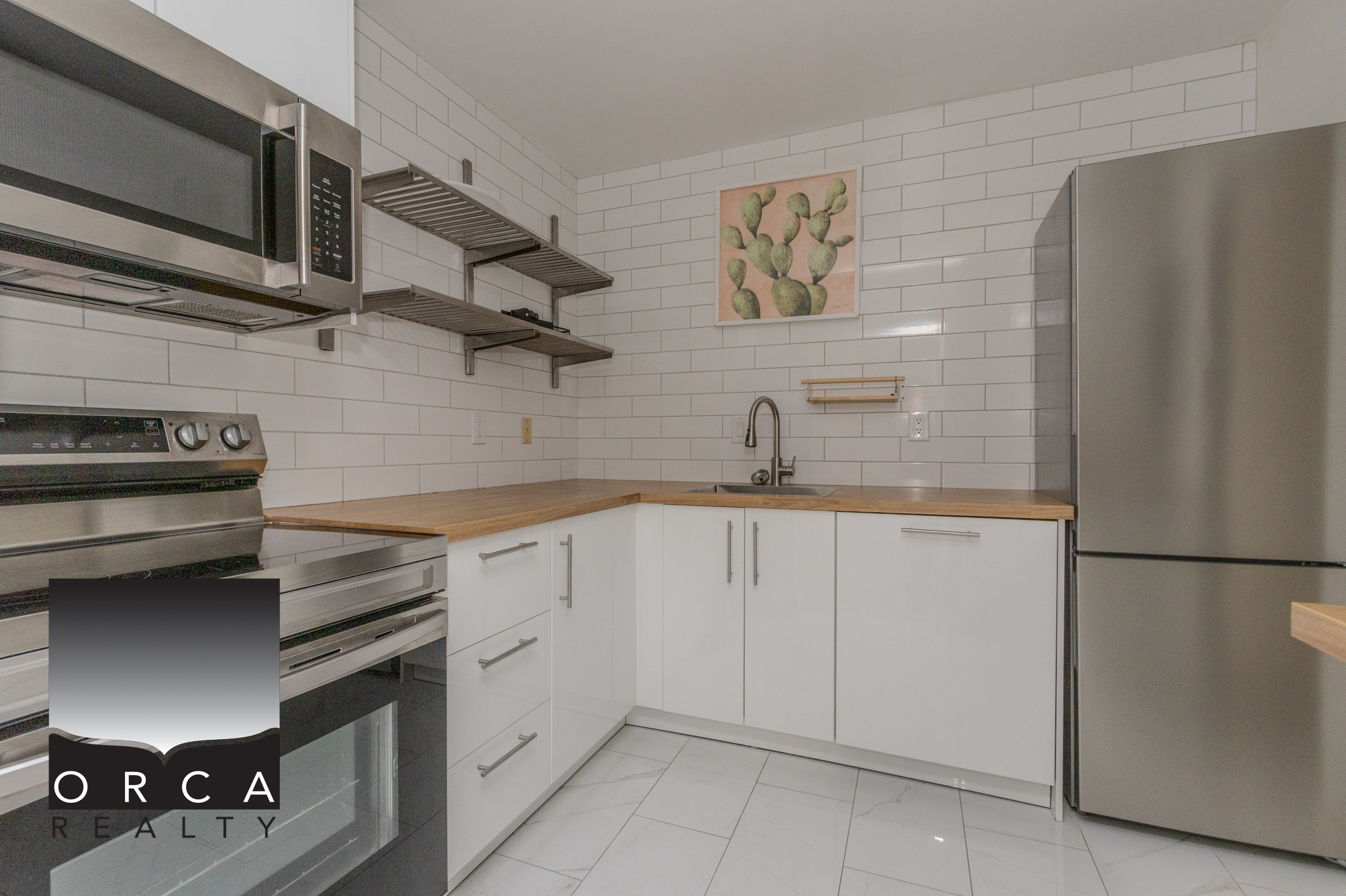 420-1385 Draycott Road, North Vancouver