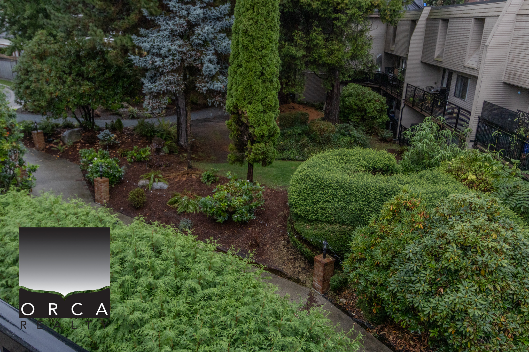 420-1385 Draycott Road, North Vancouver