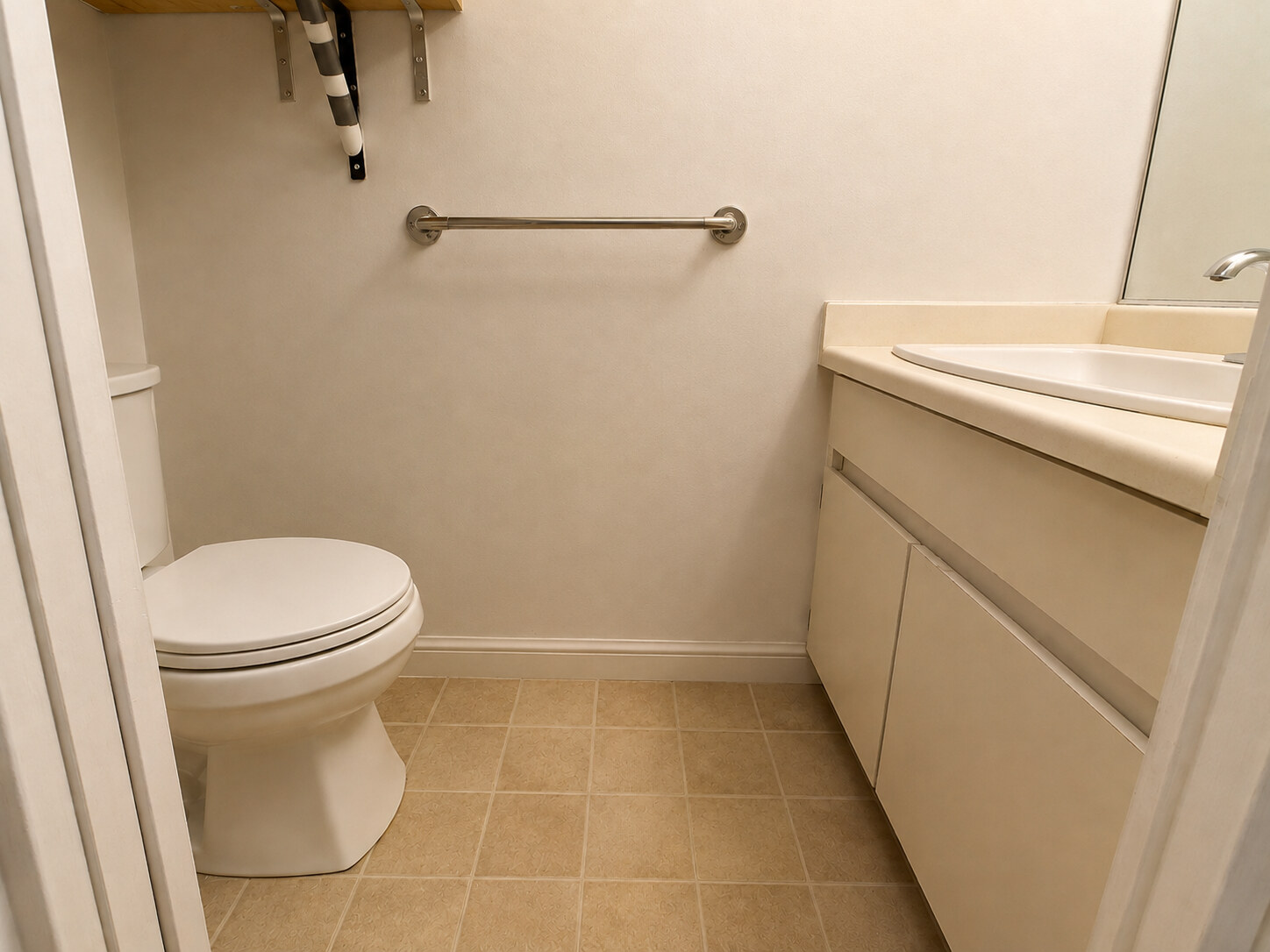 409-2024 Fullerton Ave, North Vancouver