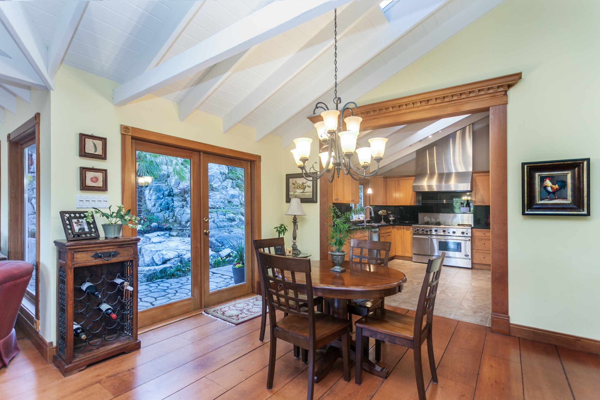 4956 Marine Dr, West Vancouver
