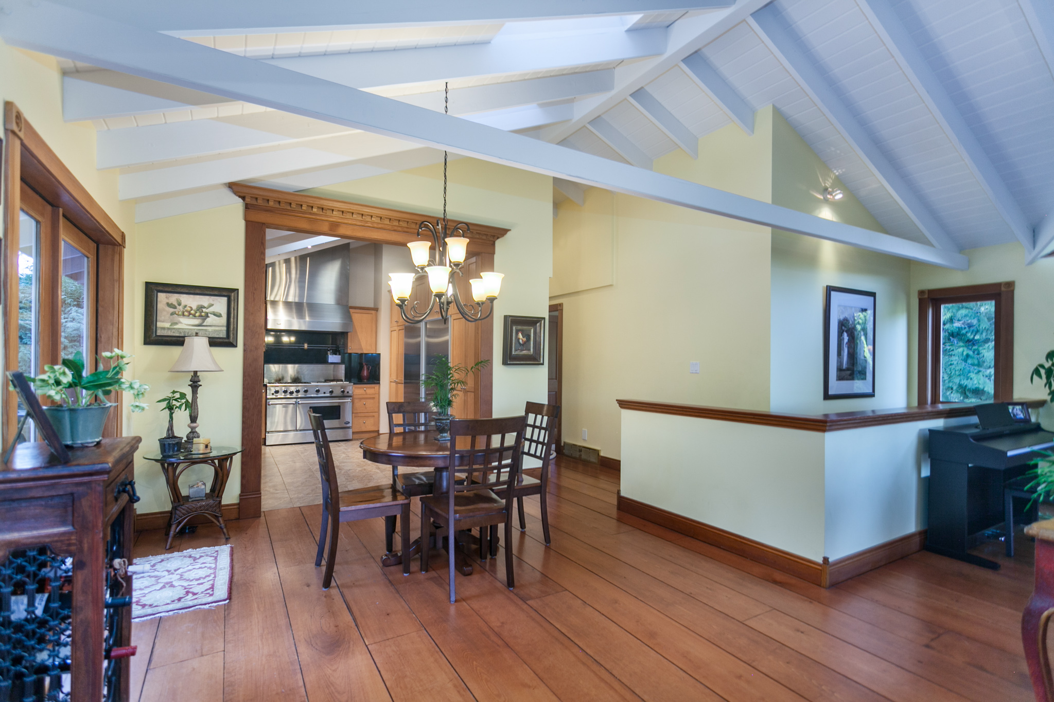 4956 Marine Dr, West Vancouver