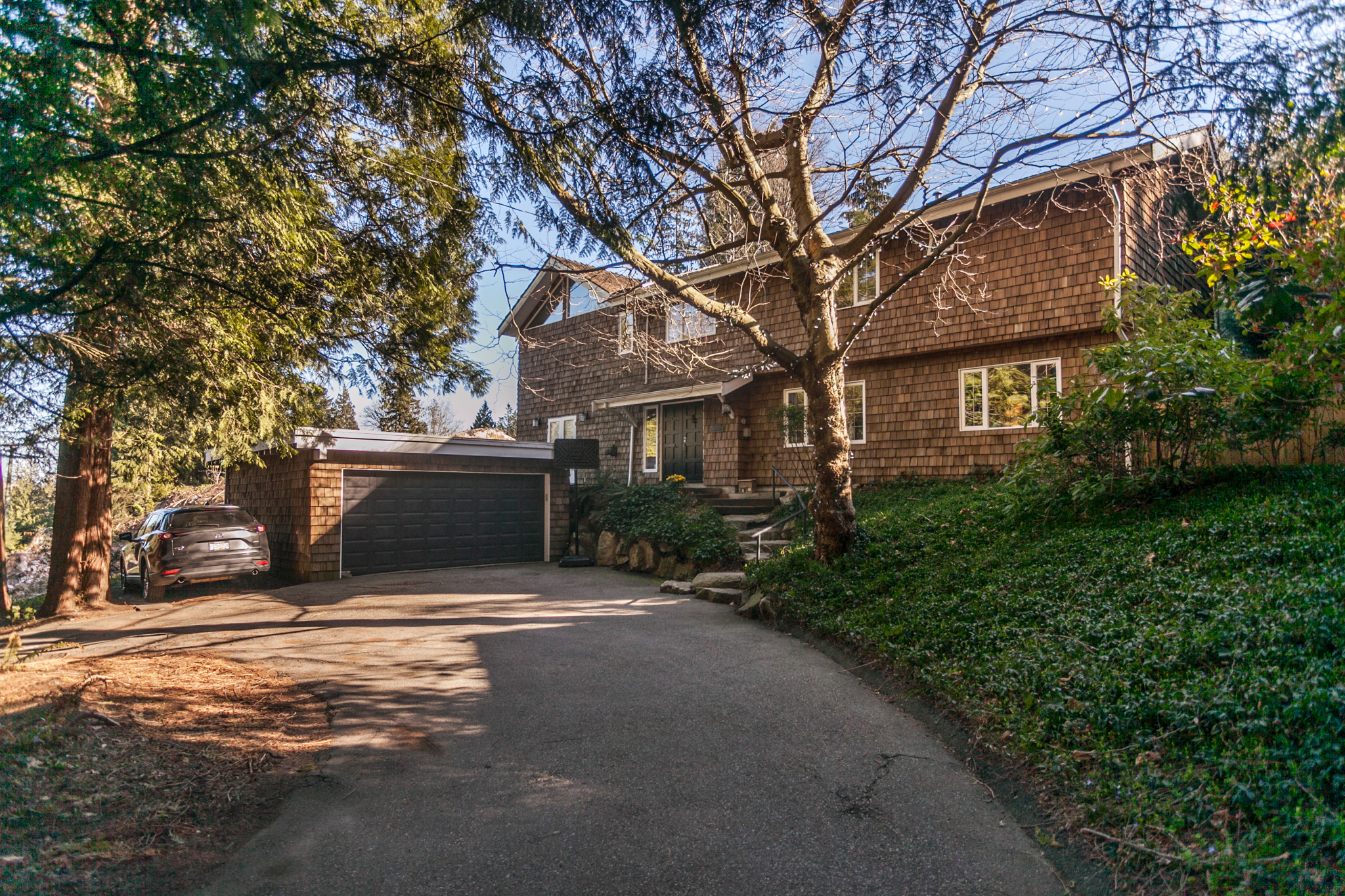 4956 Marine Dr, West Vancouver