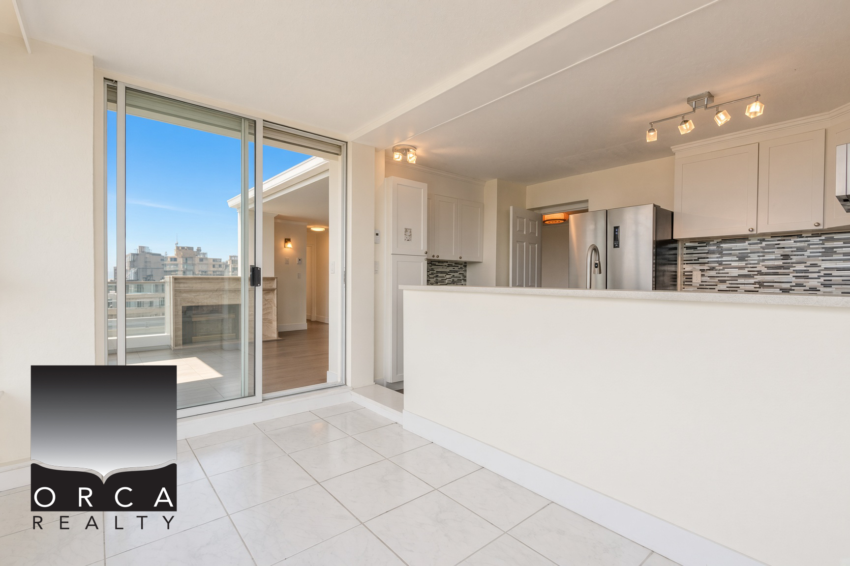 1102-5425 Yew Street, Vancouver