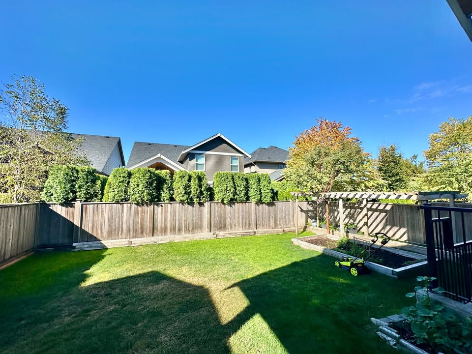 8455 207 St, Langley