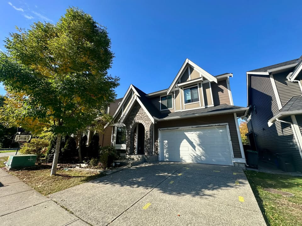 8455 207 St, Langley