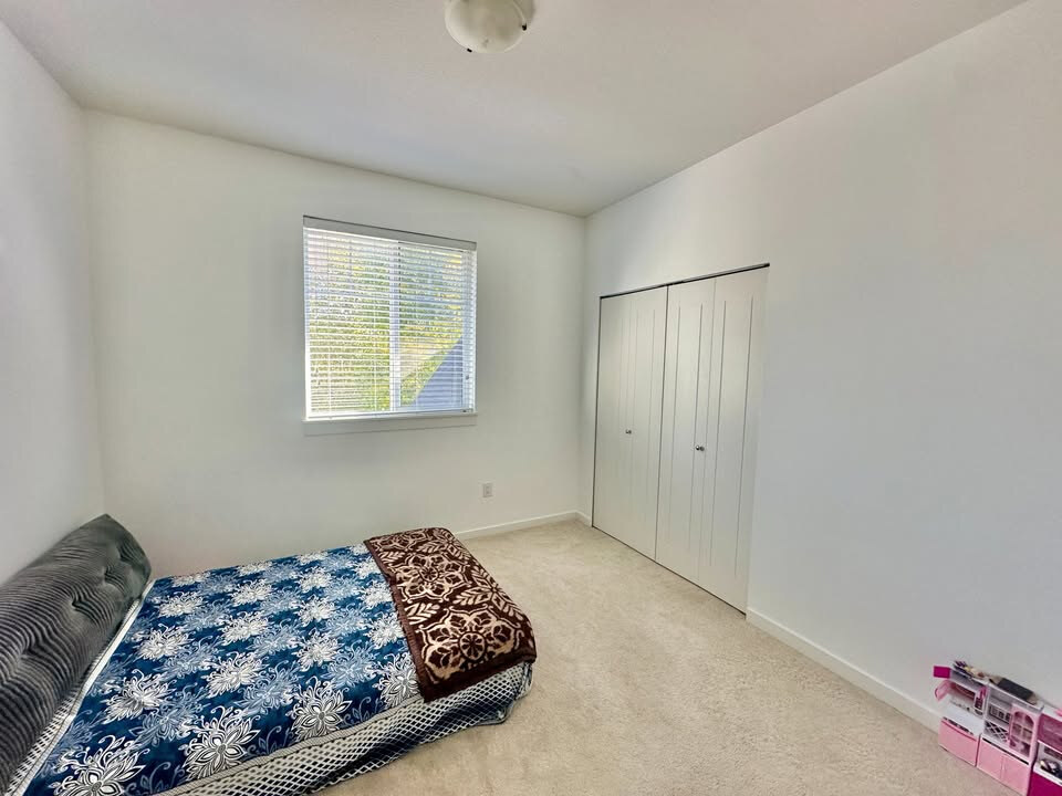 8455 207 St, Langley
