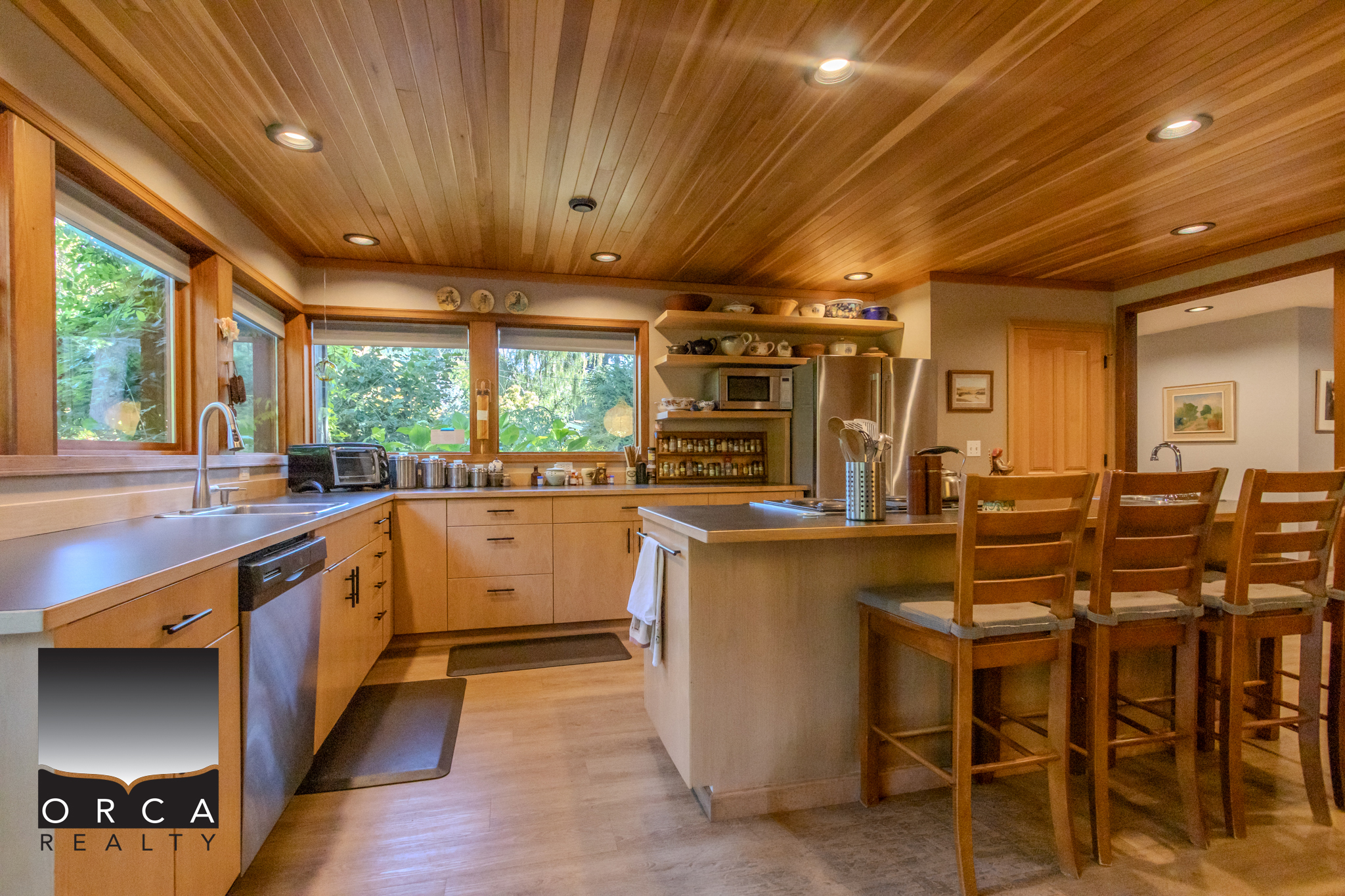 496 Melmore Road, Bowen Island