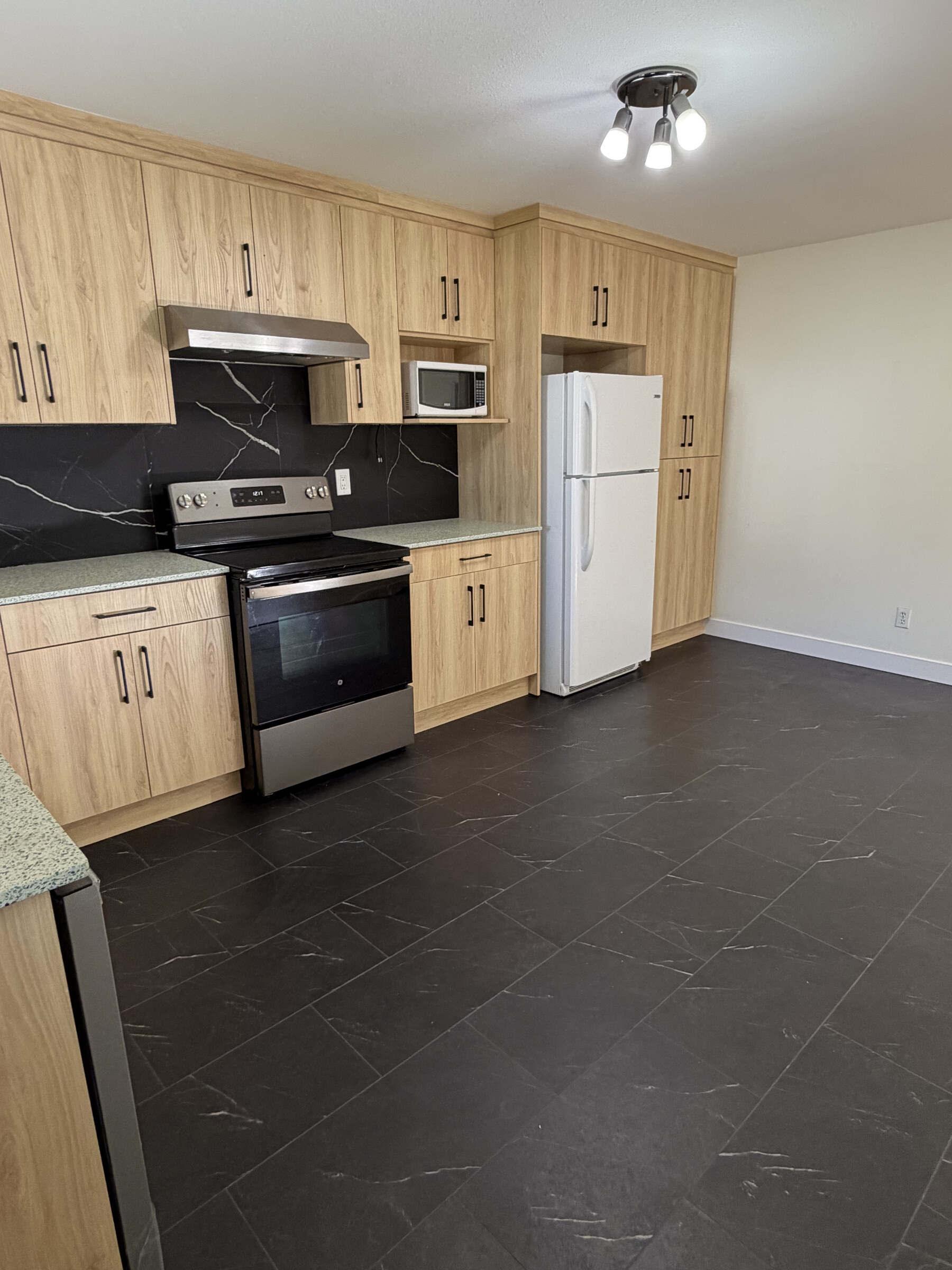 1620 Parkway Blvd, Coquitlam