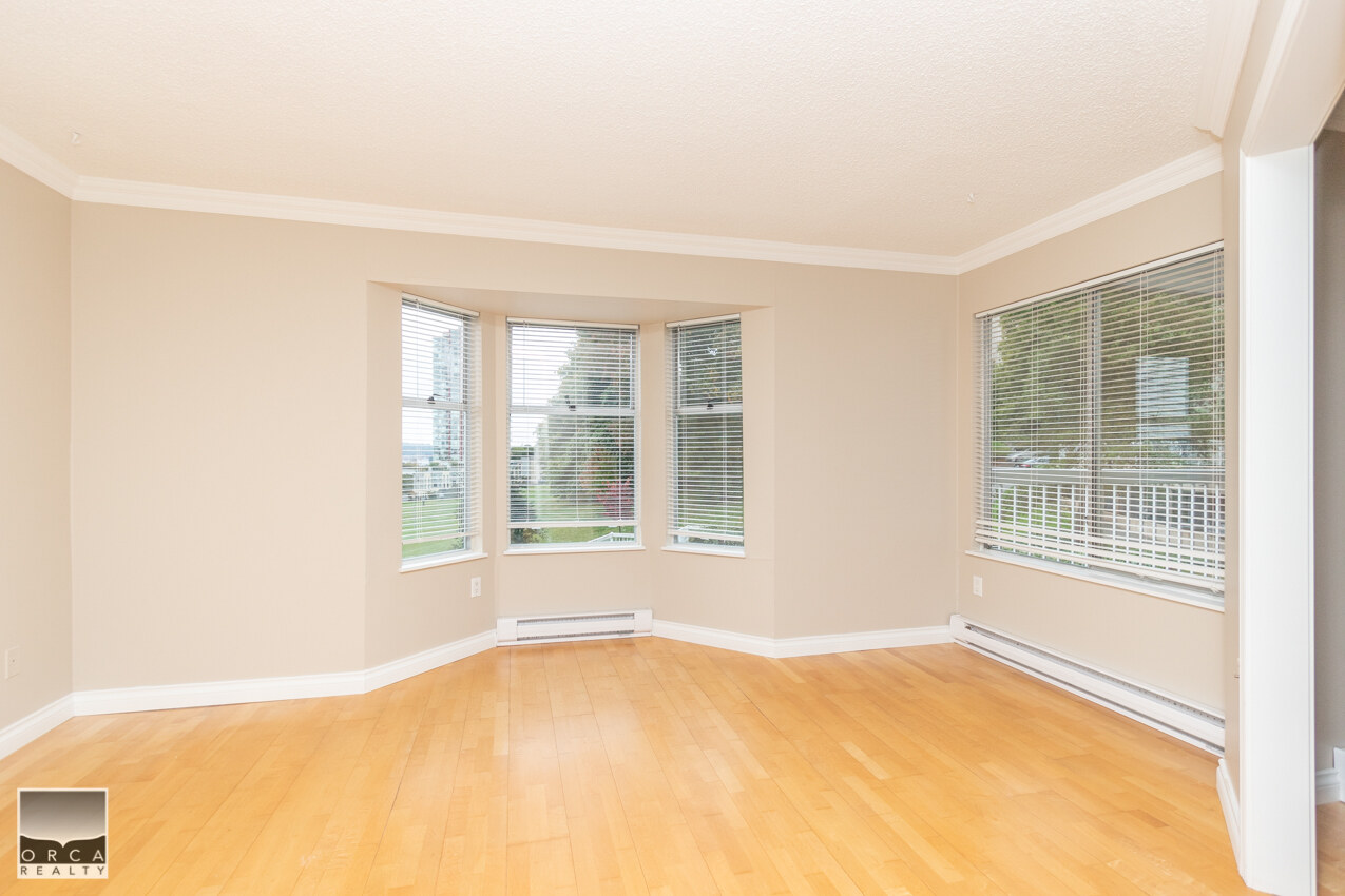 418 65 First Street, New Westminster