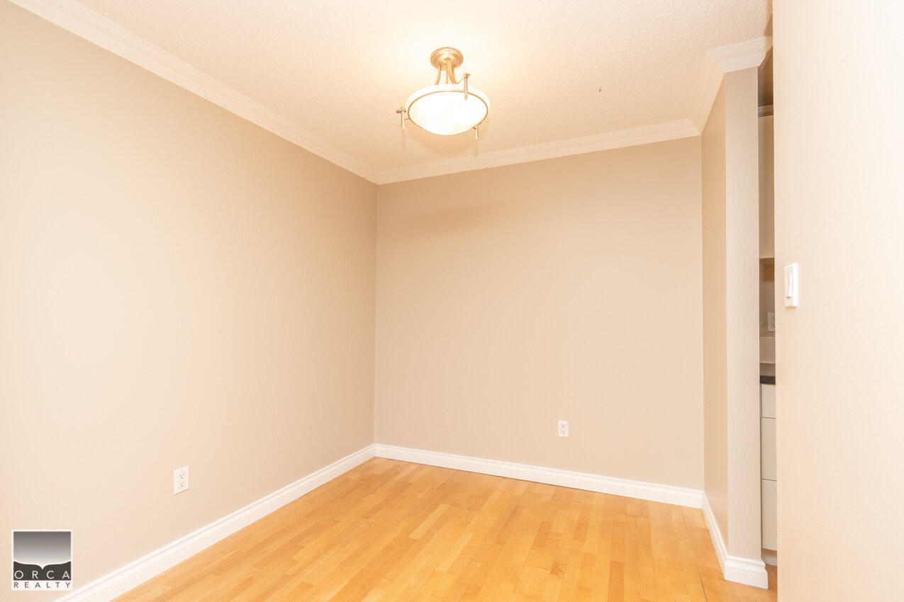 418 65 First Street, New Westminster