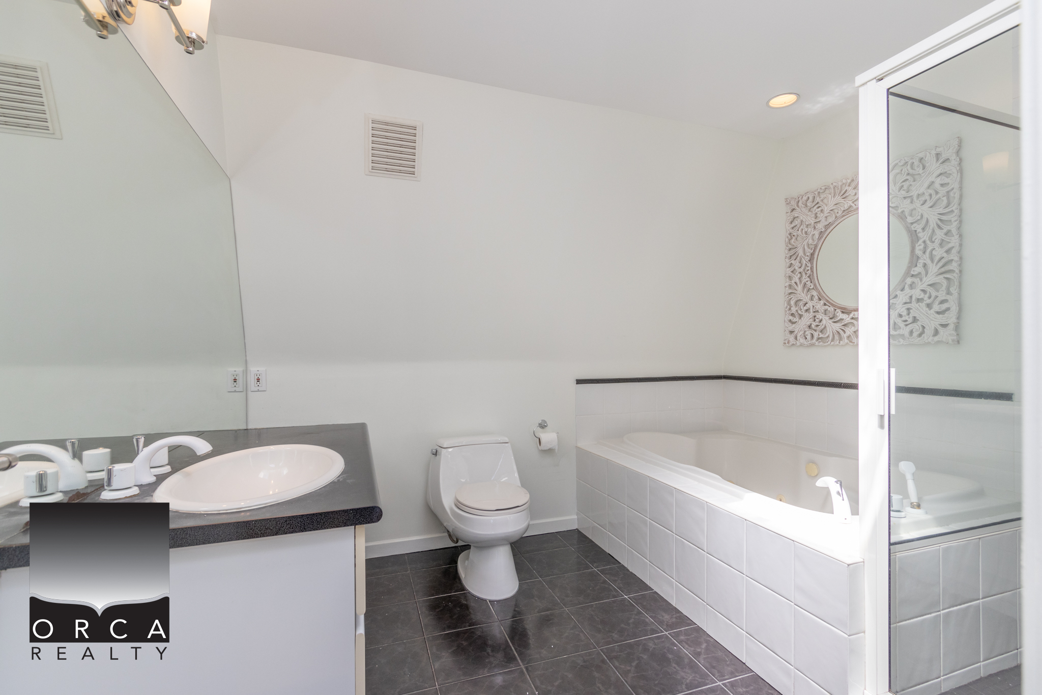 709-1351 Continental Street, Vancouver