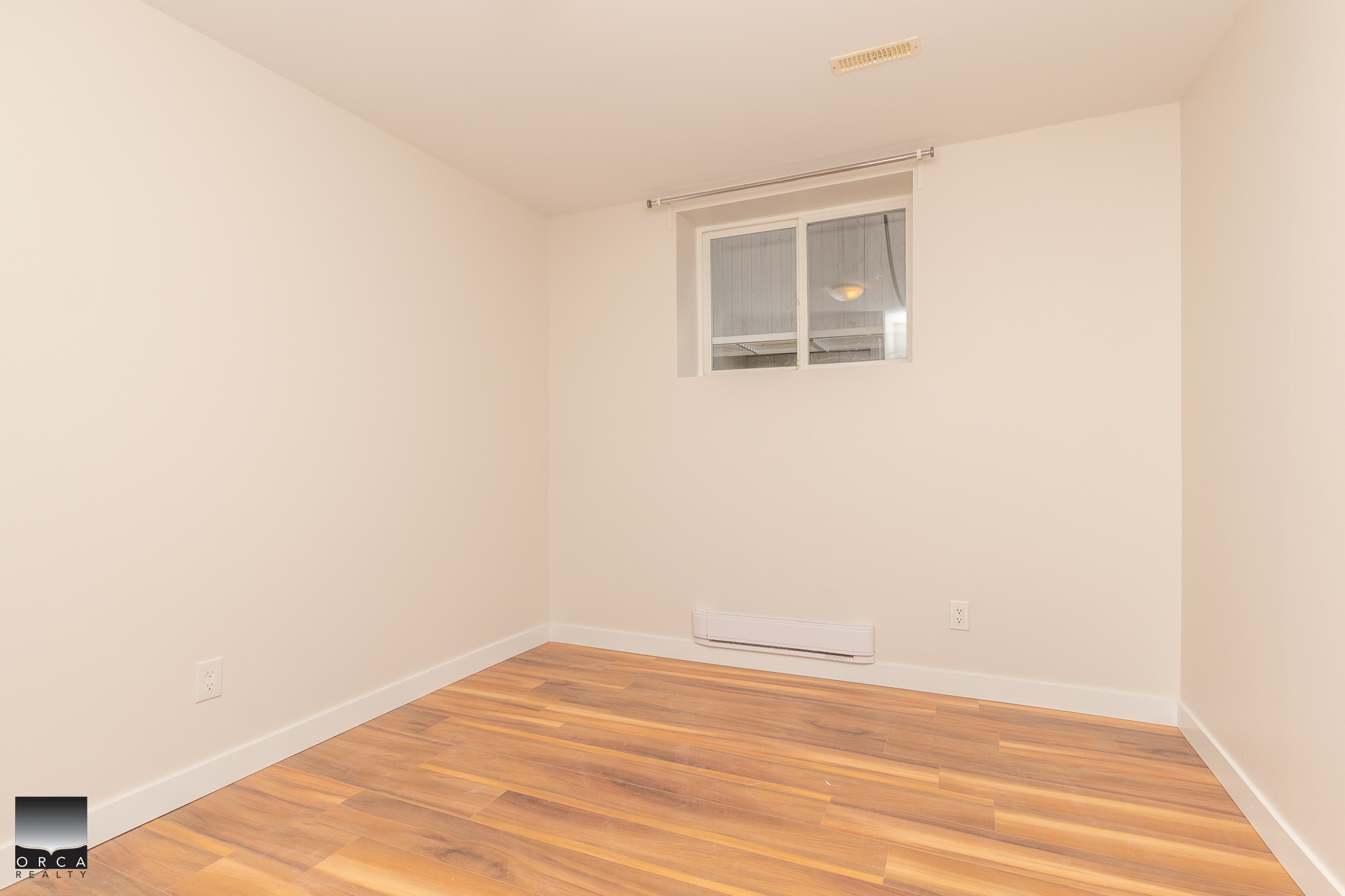 19130 69A Avenue, Surrey (Lower Level)