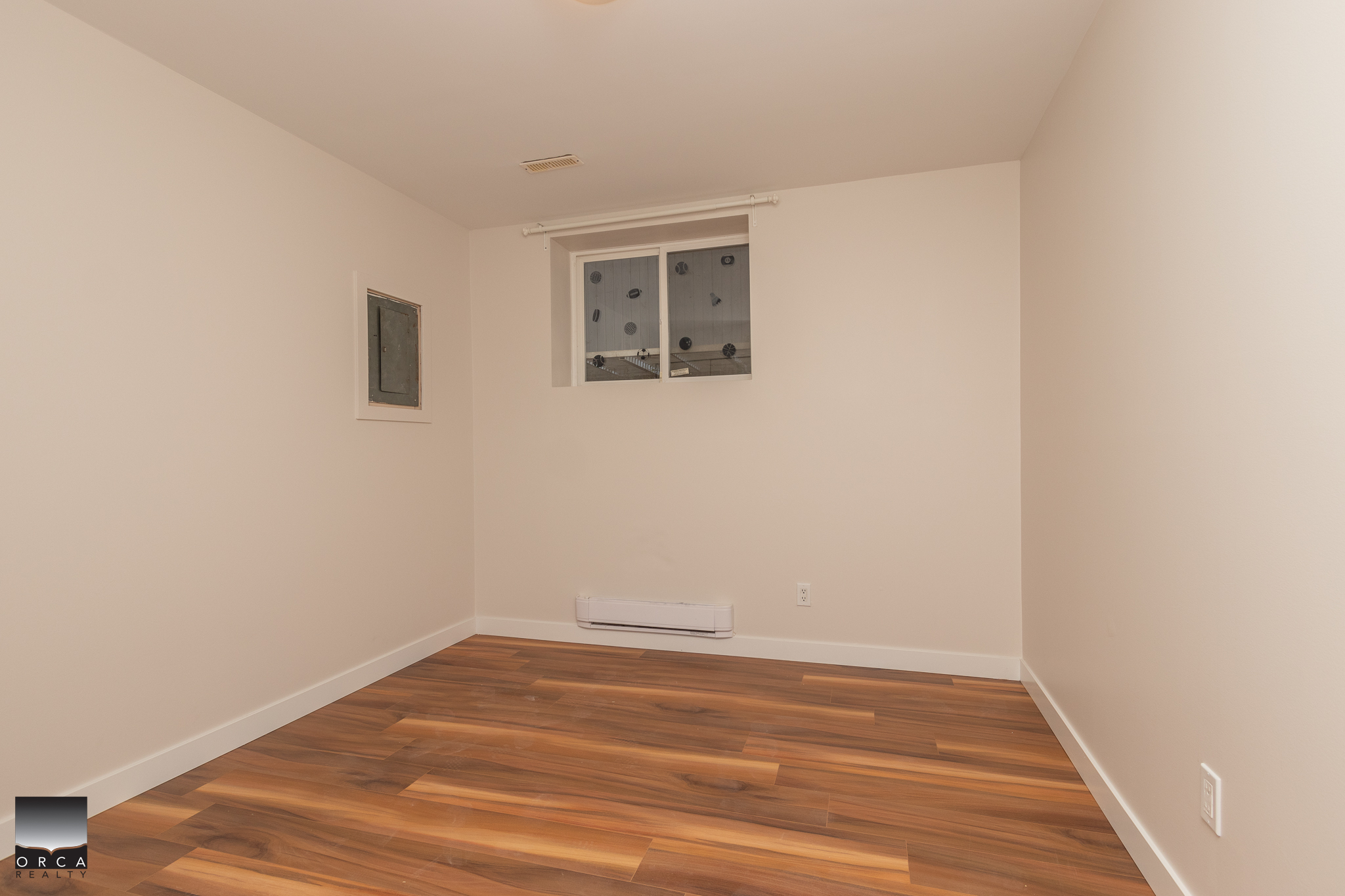 19130 69A Avenue, Surrey (Lower Level)