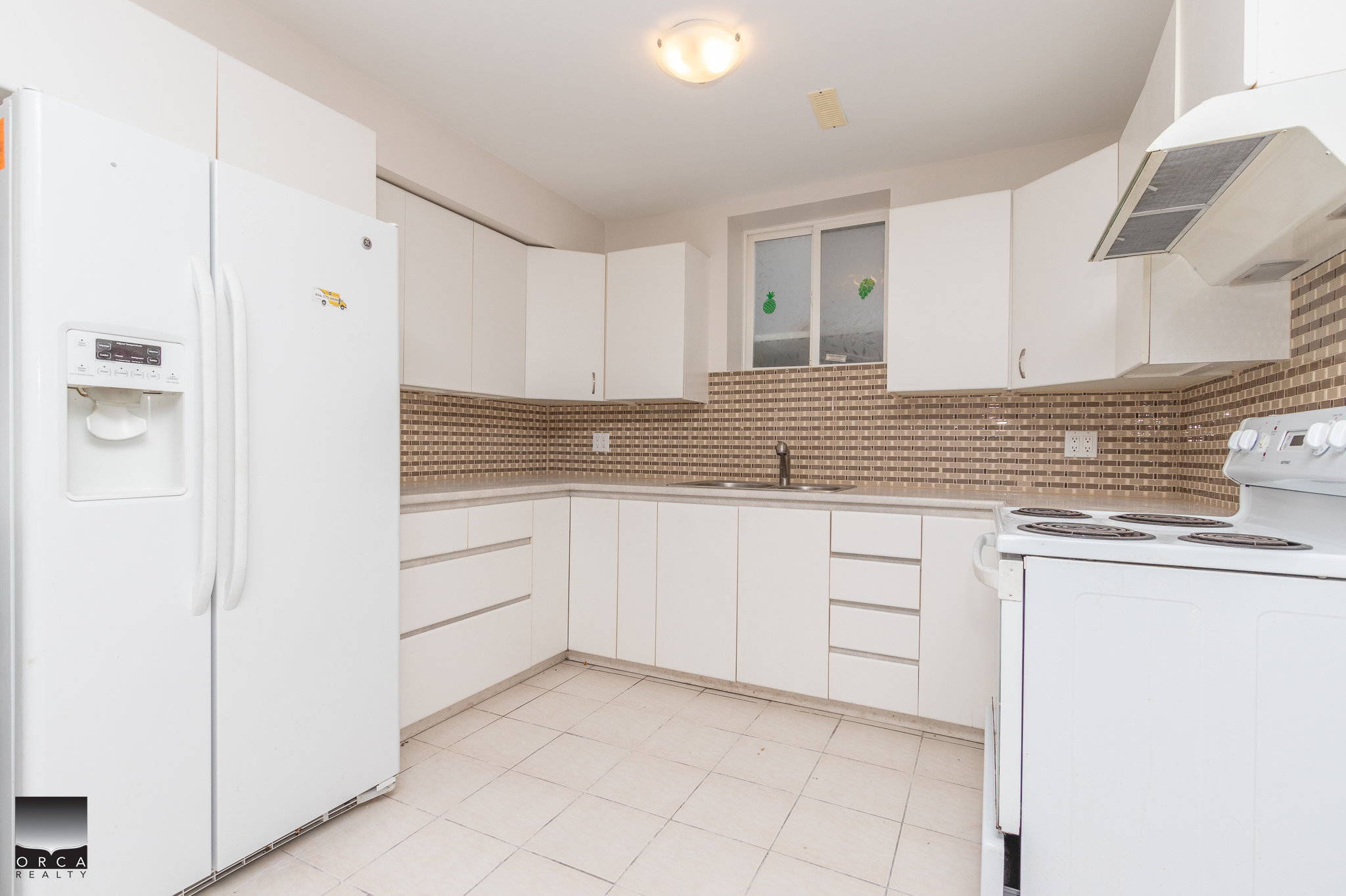 19130 69A Avenue, Surrey (Lower Level)