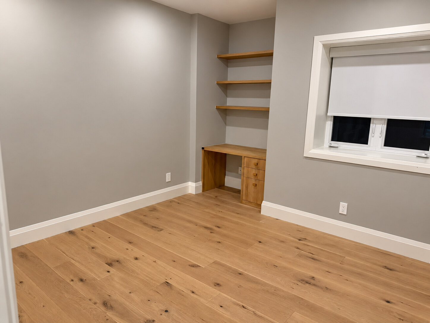 848 Roslyn Blvd, North Vancouver (Bsmt Suite)