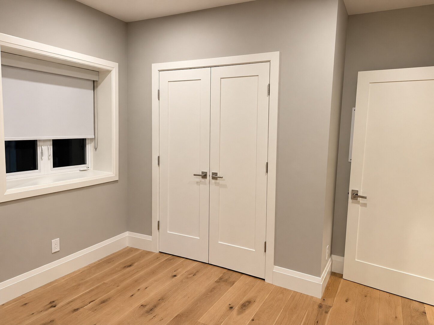 848 Roslyn Blvd, North Vancouver (Bsmt Suite)