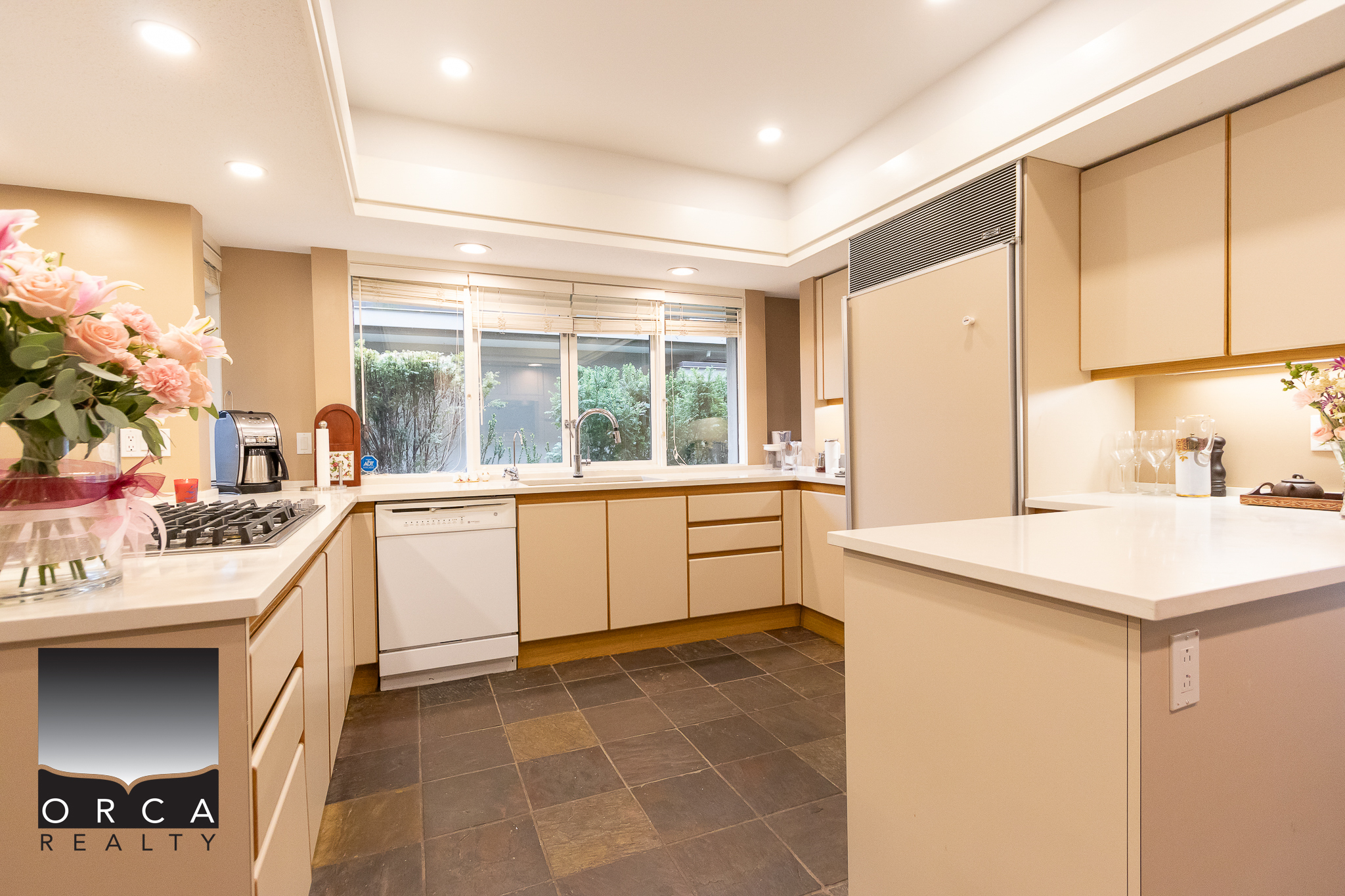 2424 Bellevue Avenue, West Vancouver