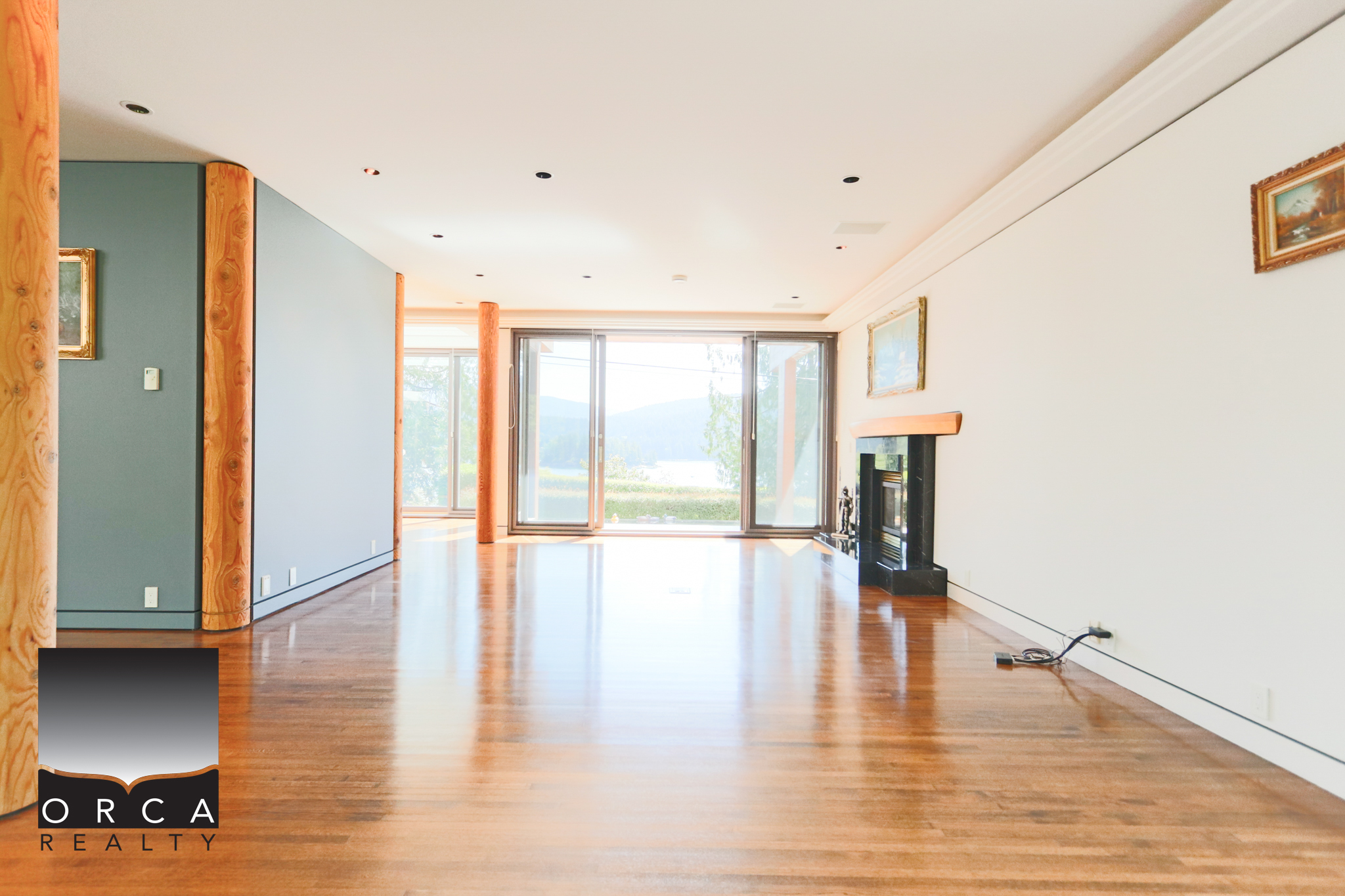 687 Beachview Drive, North Vancouver