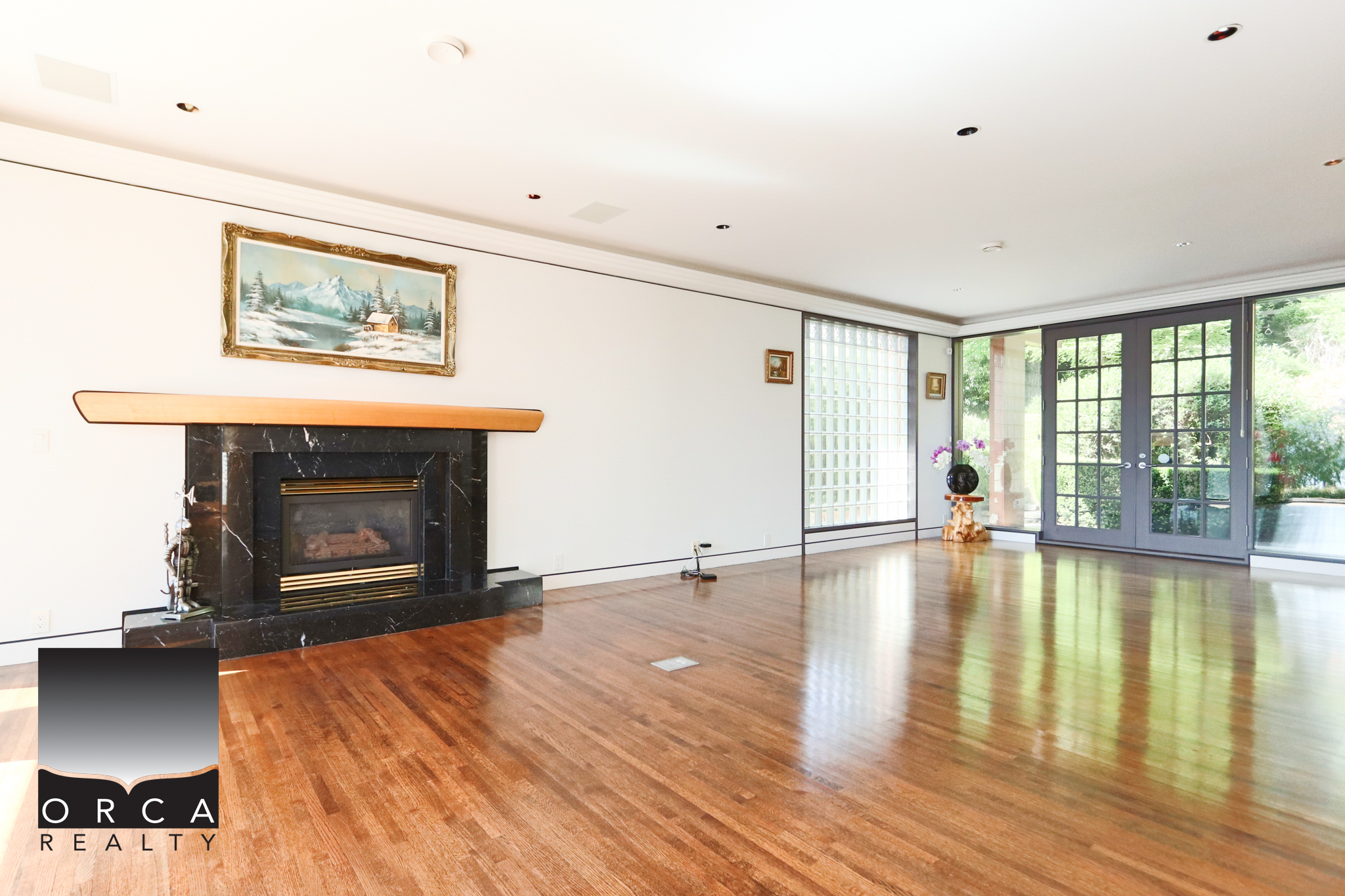 687 Beachview Drive, North Vancouver