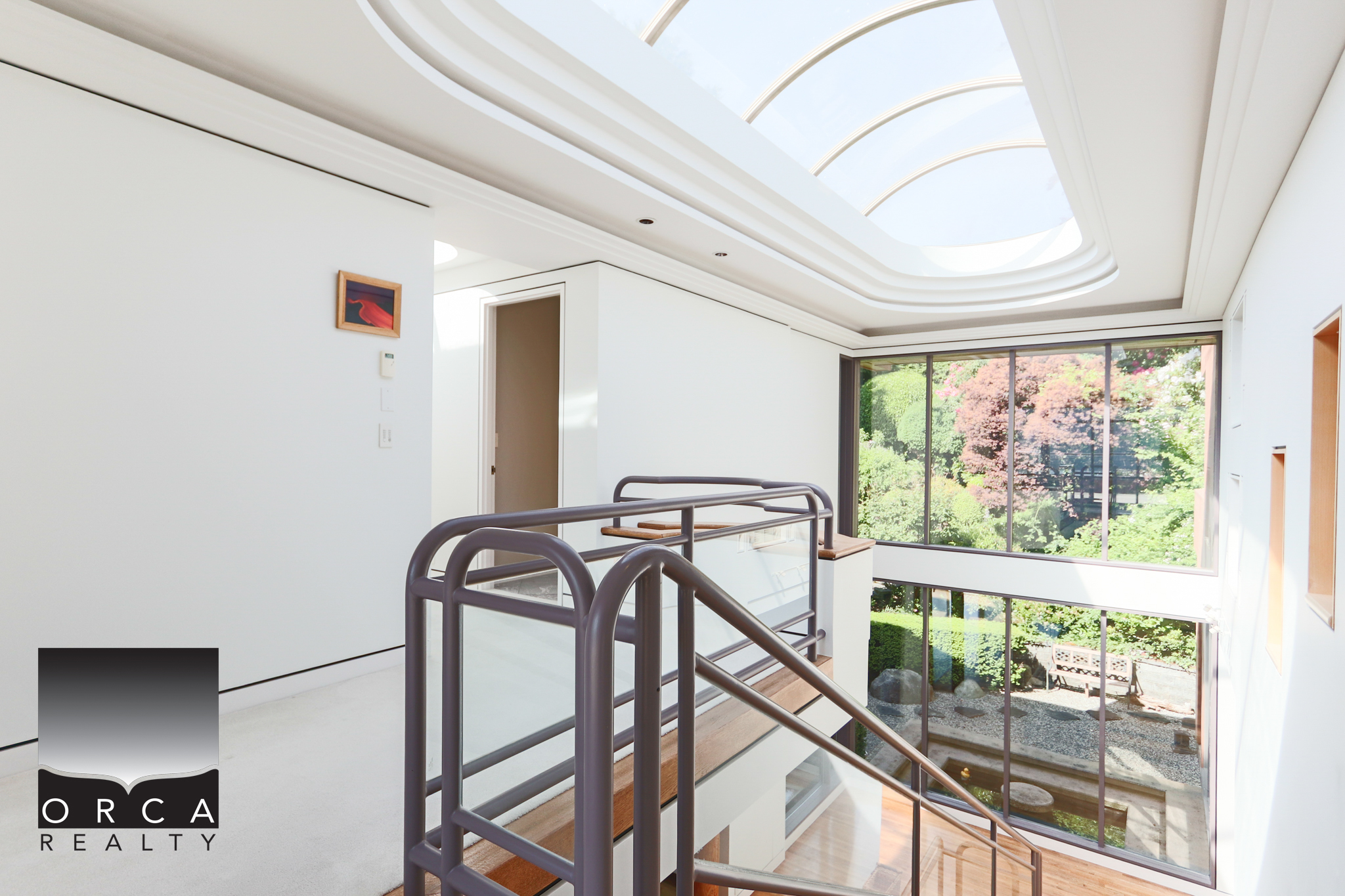 687 Beachview Drive, North Vancouver