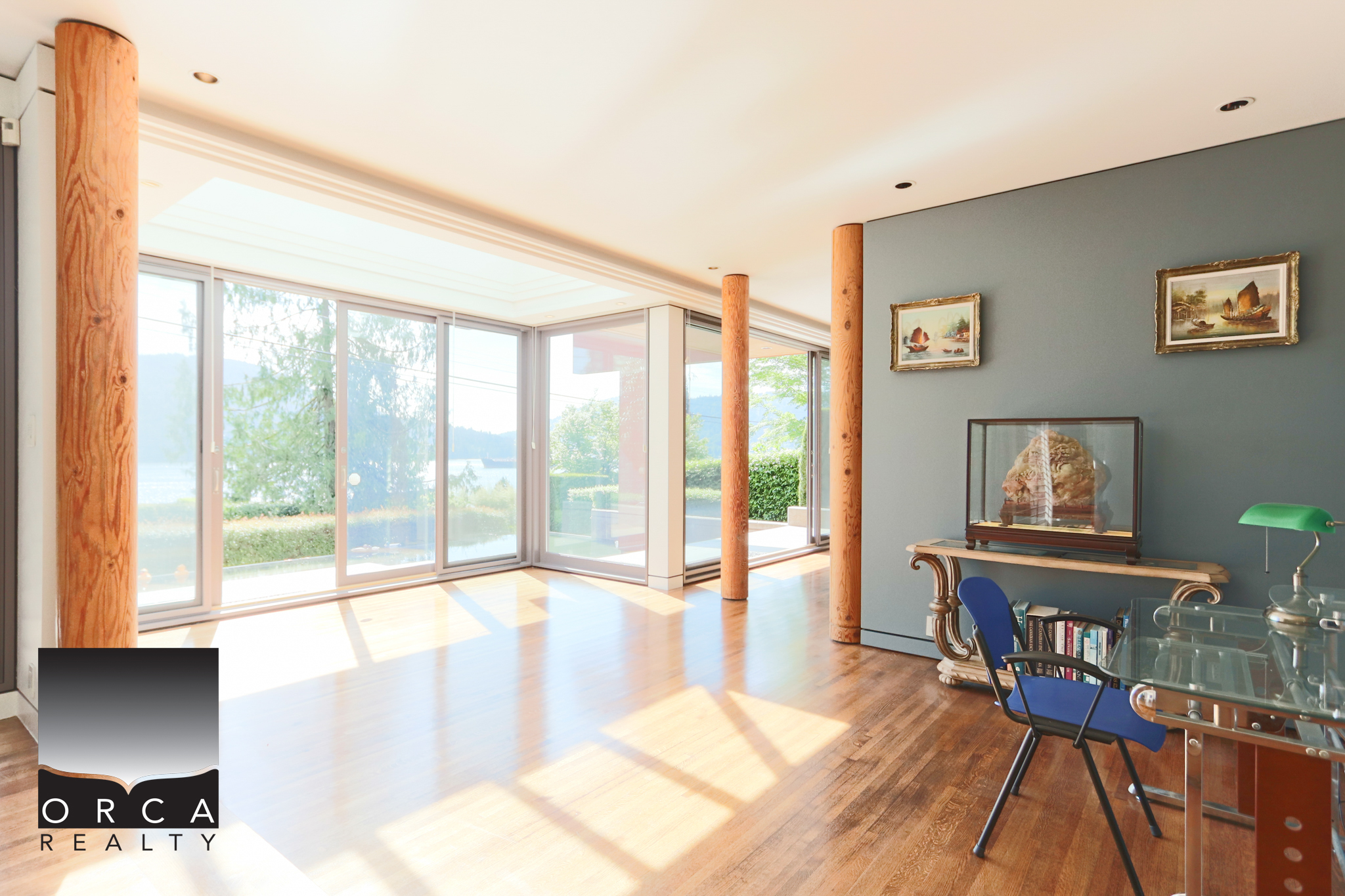 687 Beachview Drive, North Vancouver