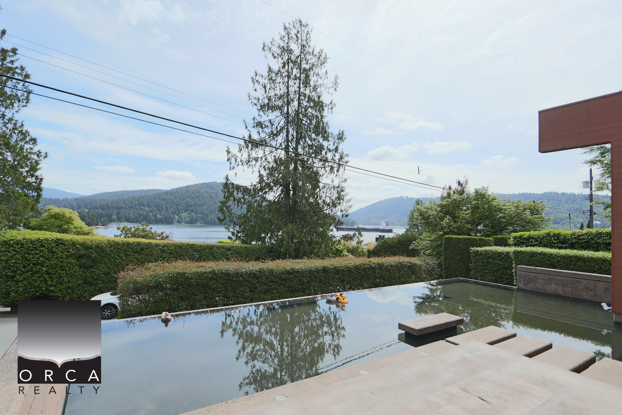 687 Beachview Drive, North Vancouver