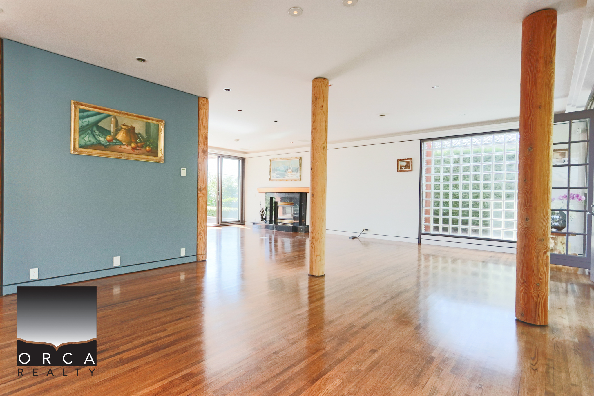 687 Beachview Drive, North Vancouver