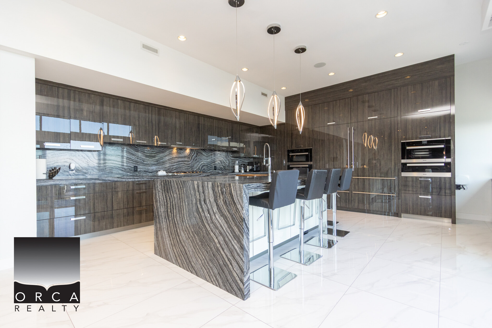 3305 Westmount Rd, West Vancouver