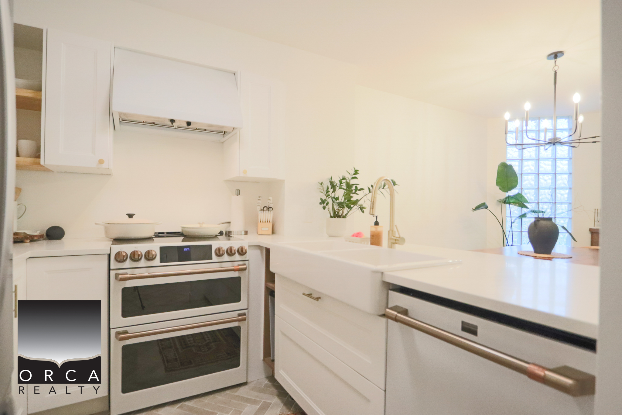 202-3191 Mountain Highway, North Vancouver