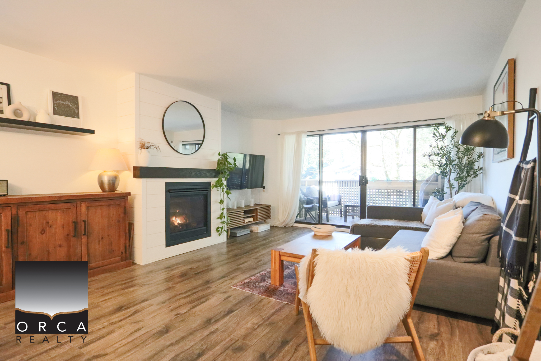 202-3191 Mountain Highway, North Vancouver
