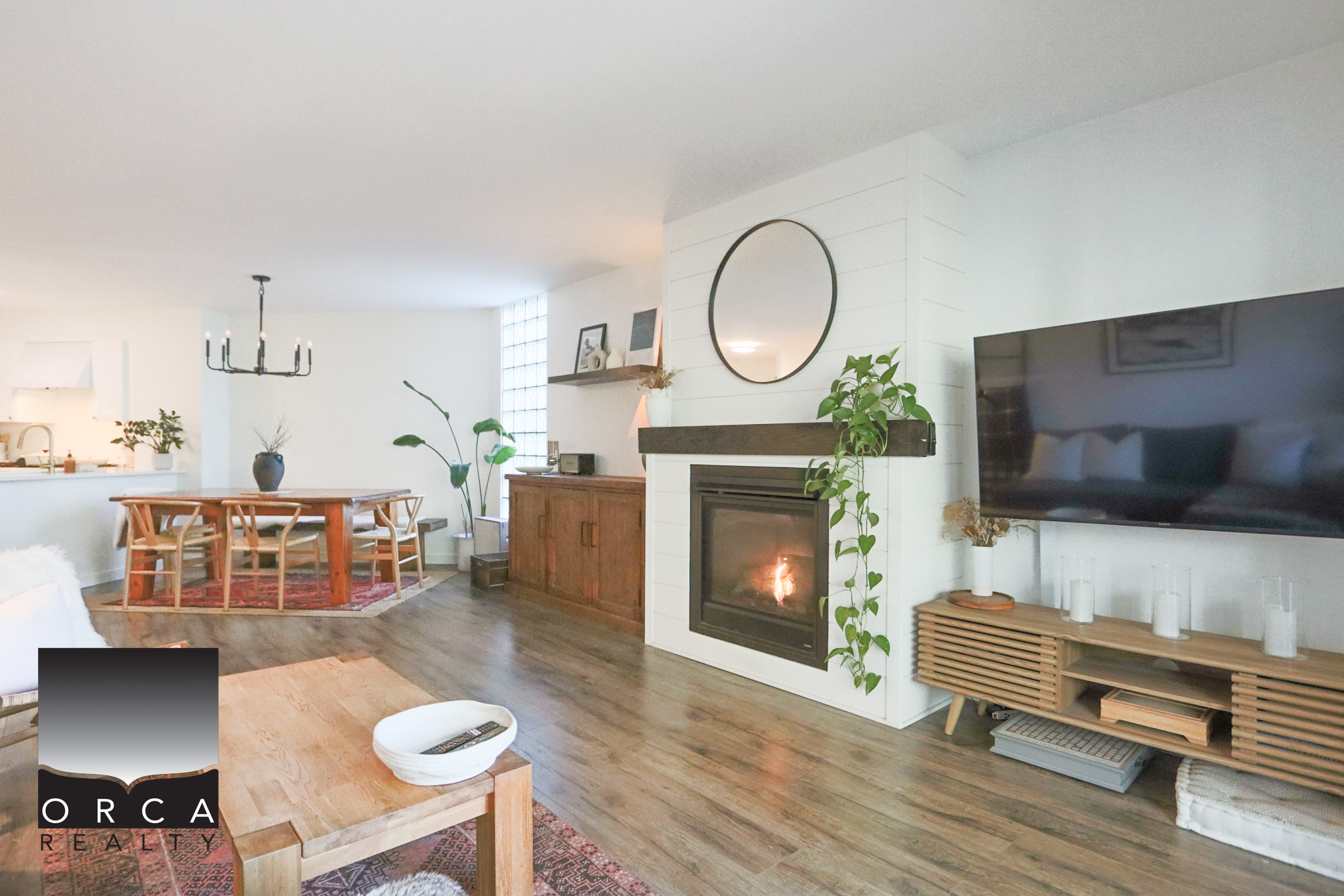 202-3191 Mountain Highway, North Vancouver