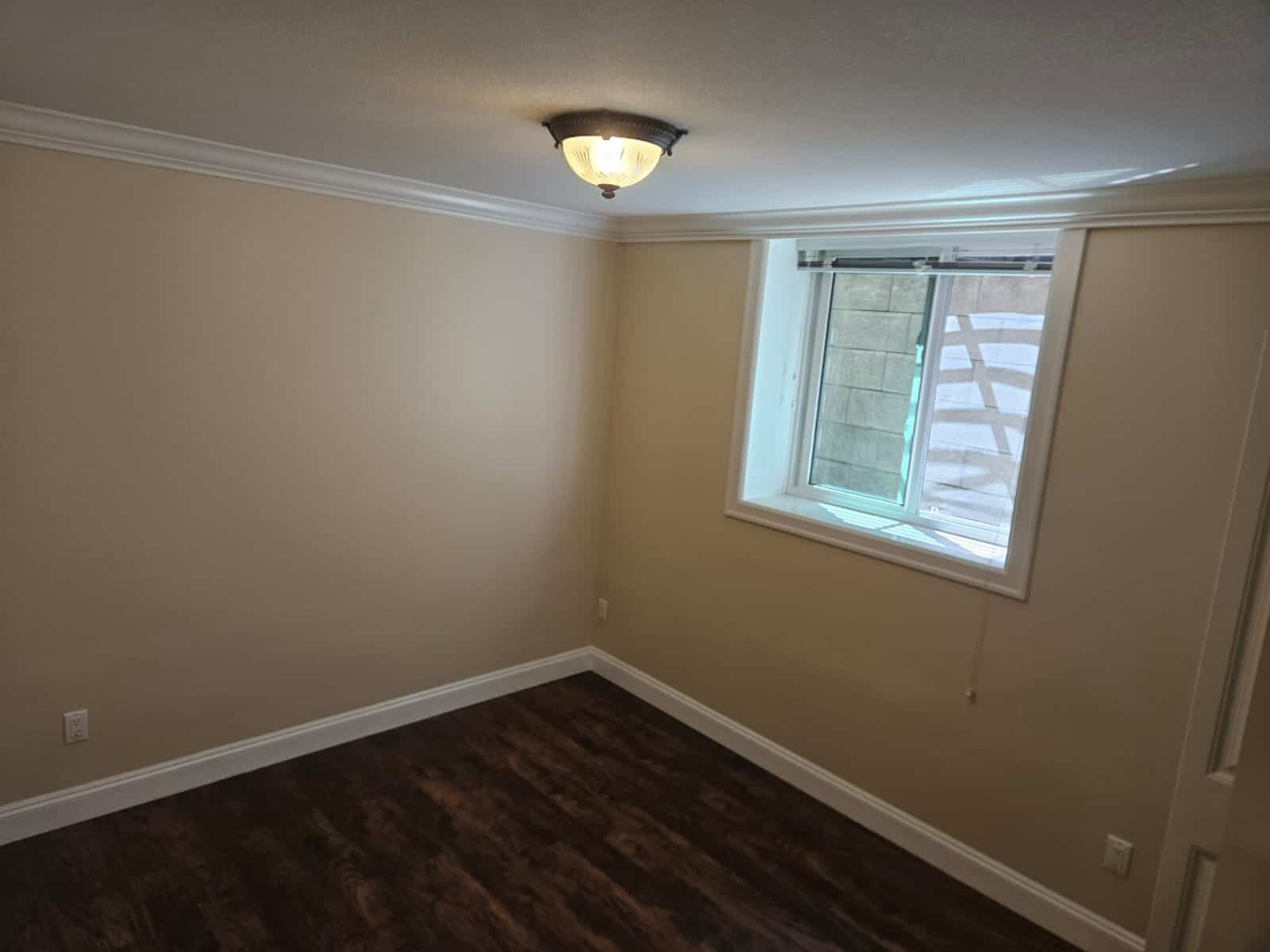 253 B 27th Street, North Vancouver (Basement Suite)