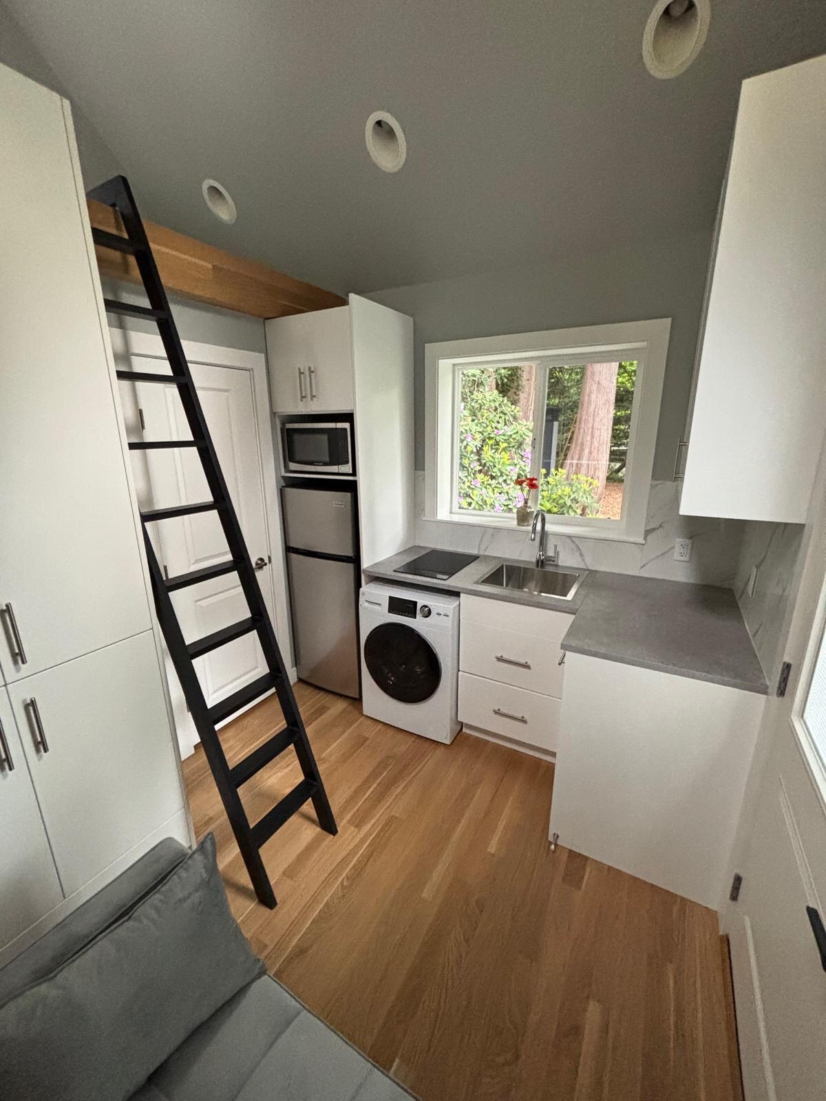 975 Stoney Creek Court, Coquitlam (Tiny Home)