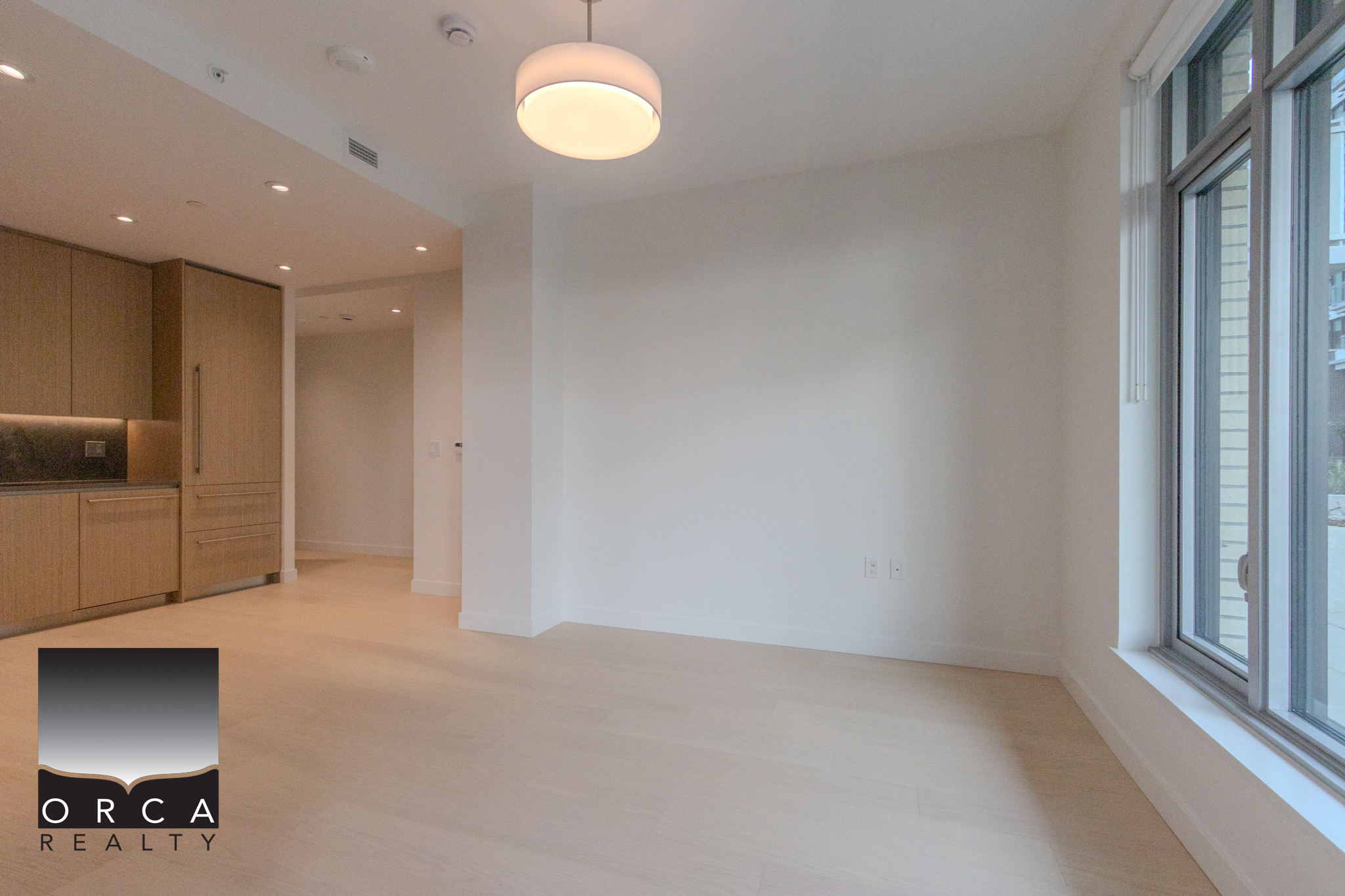 102-777 Harbour Way, North Vancouver