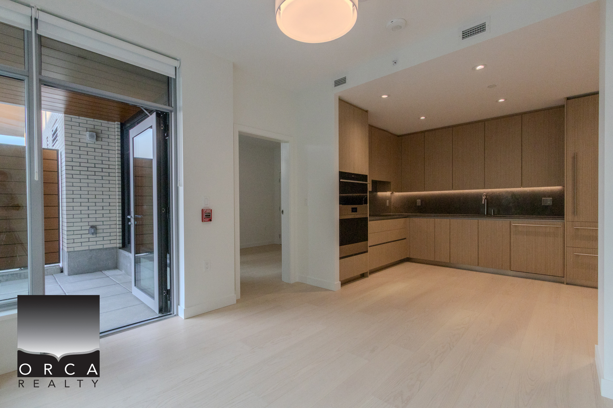 102-777 Harbour Way, North Vancouver