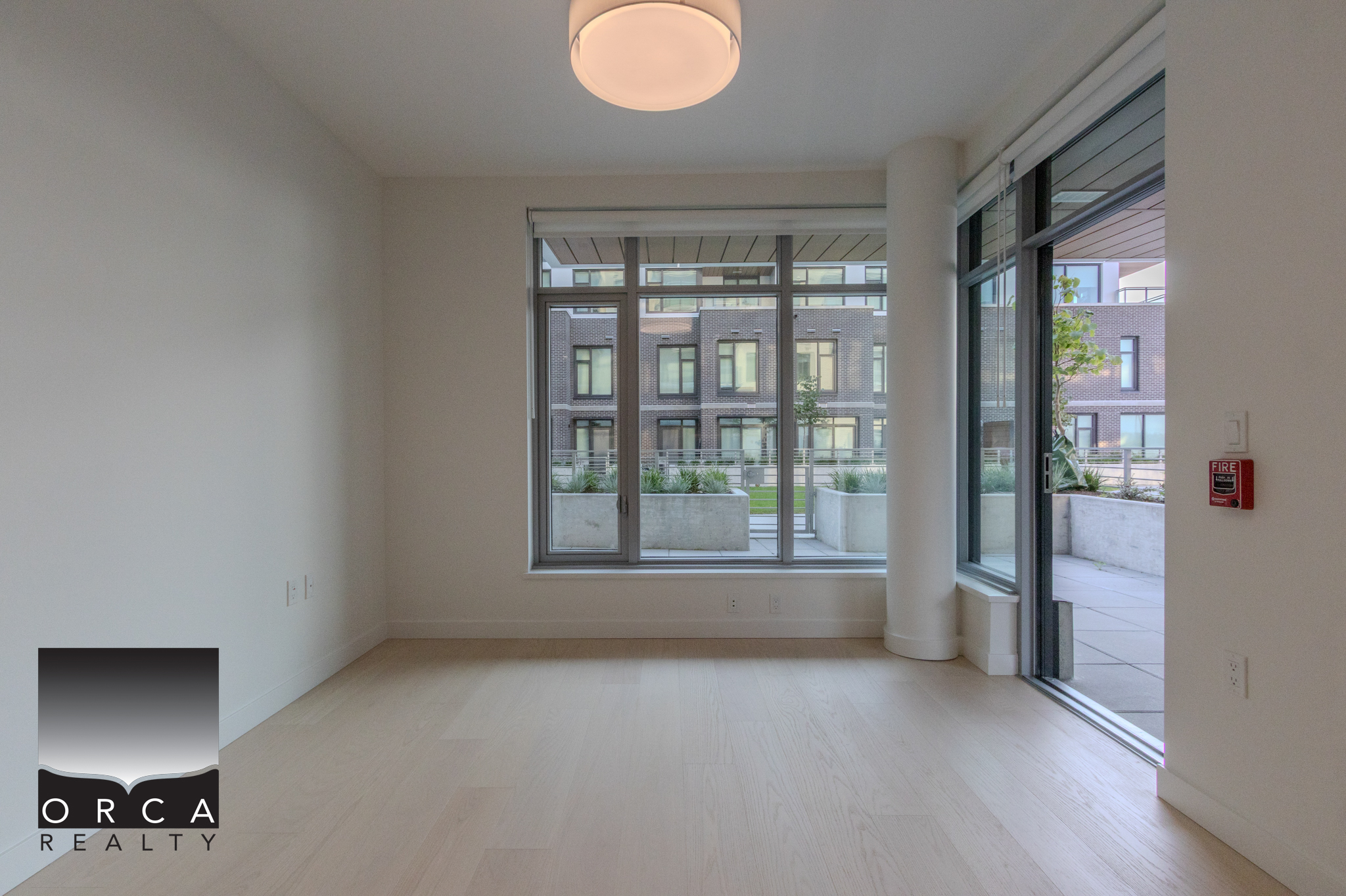 102-777 Harbour Way, North Vancouver