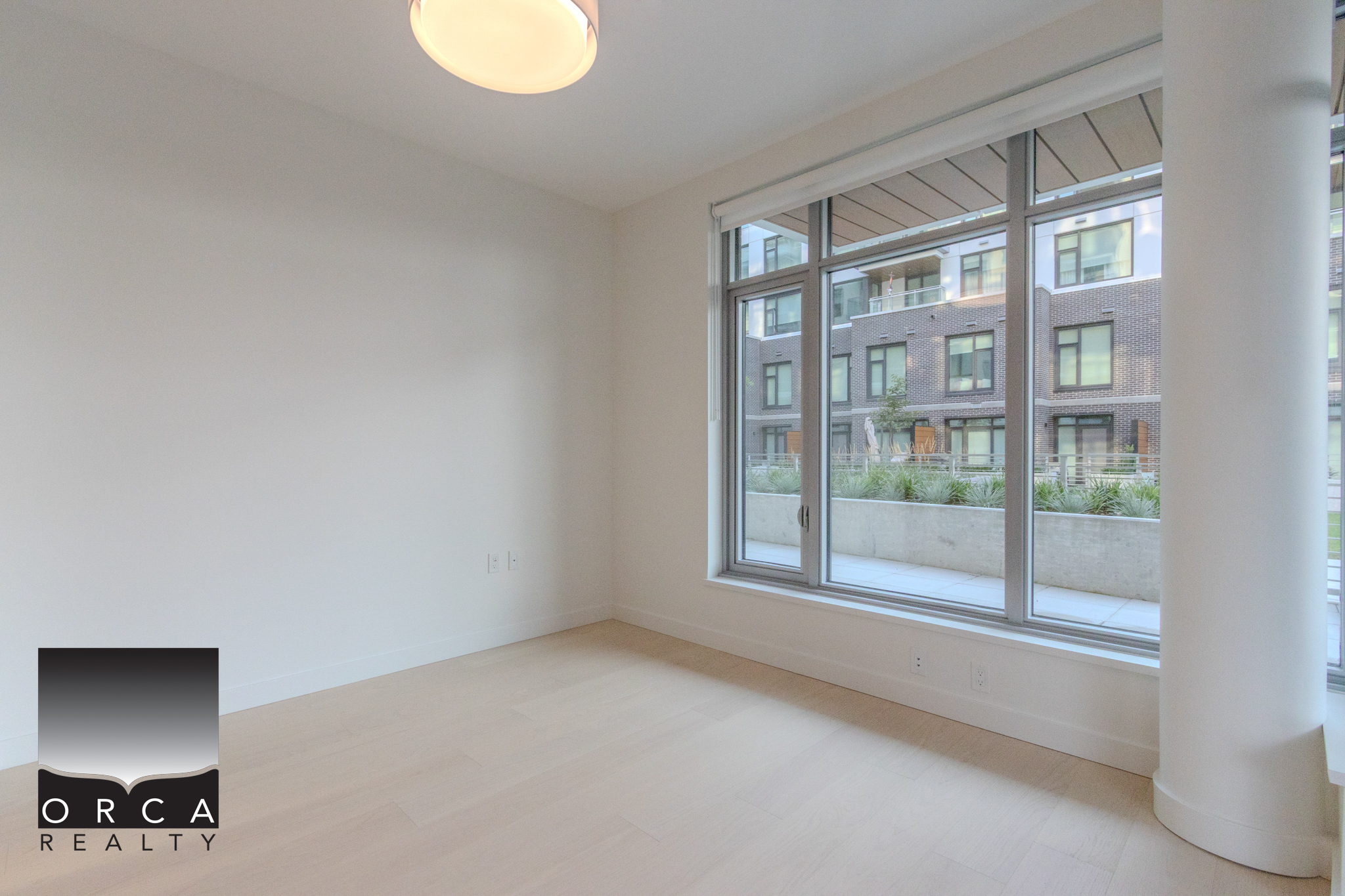 102-777 Harbour Way, North Vancouver