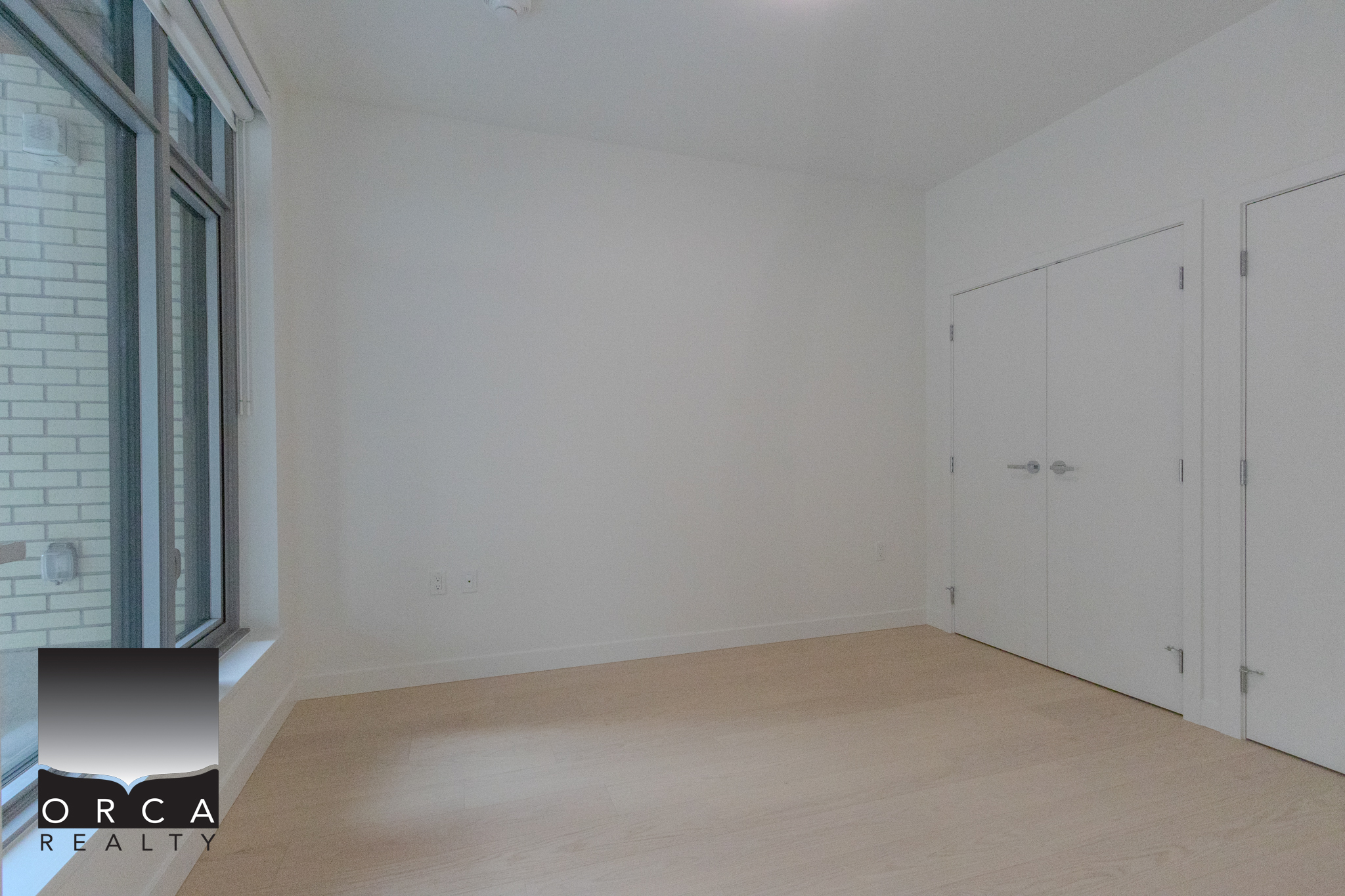 102-777 Harbour Way, North Vancouver