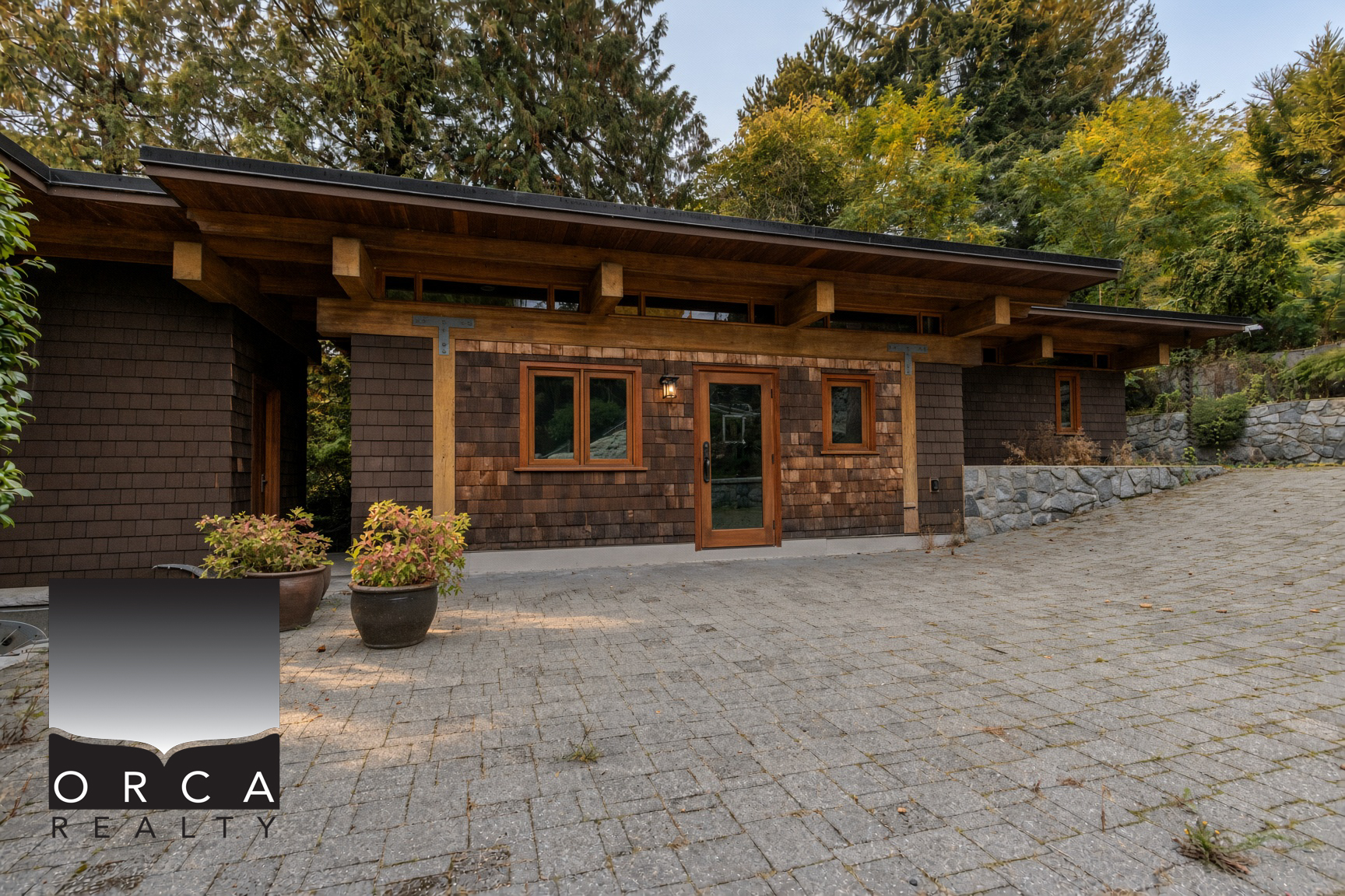 5363 Kew Cliff Road, West Vancouver