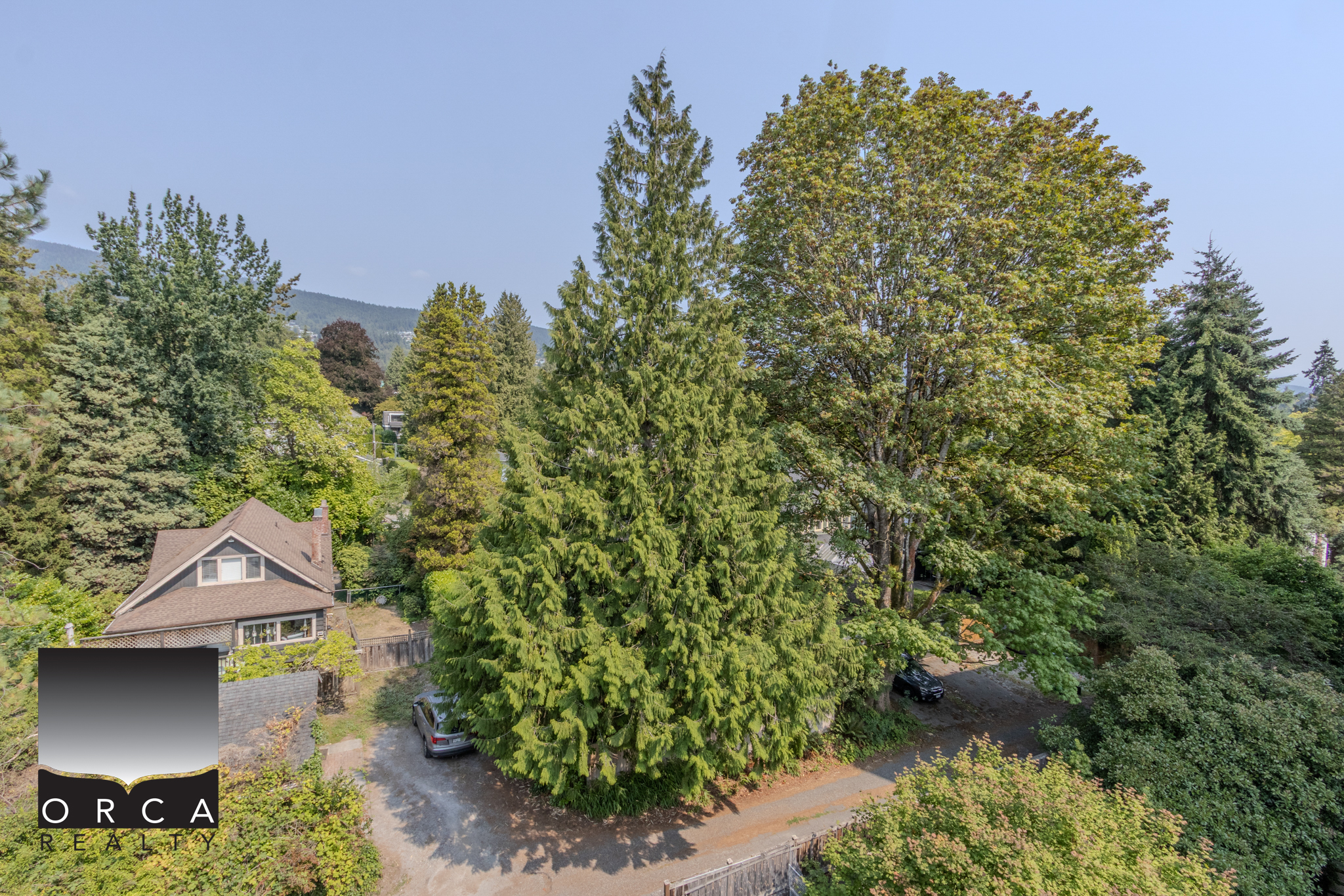 701-1785 Esquimalt Avenue, West Vancouver