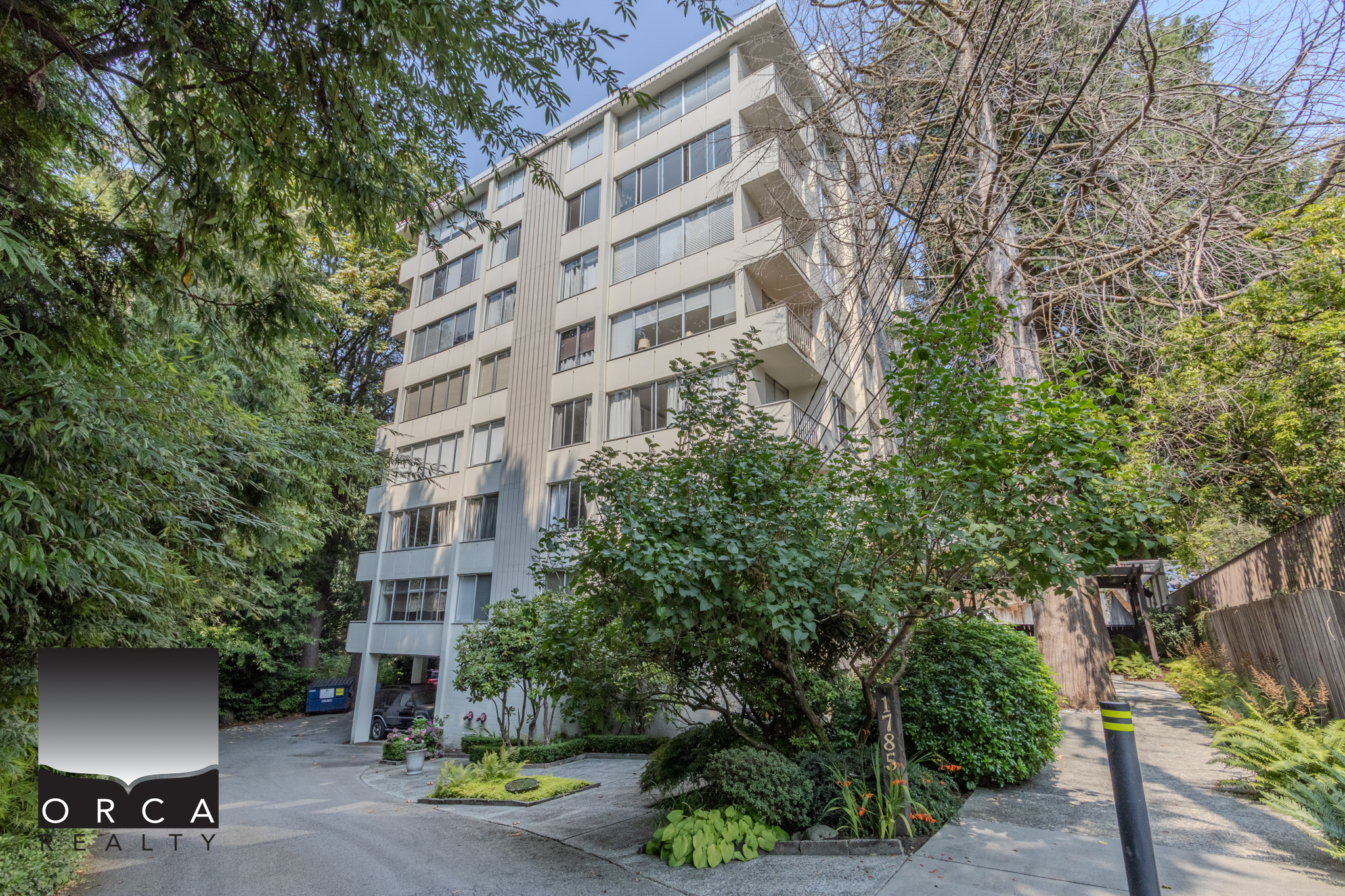 701-1785 Esquimalt Avenue, West Vancouver