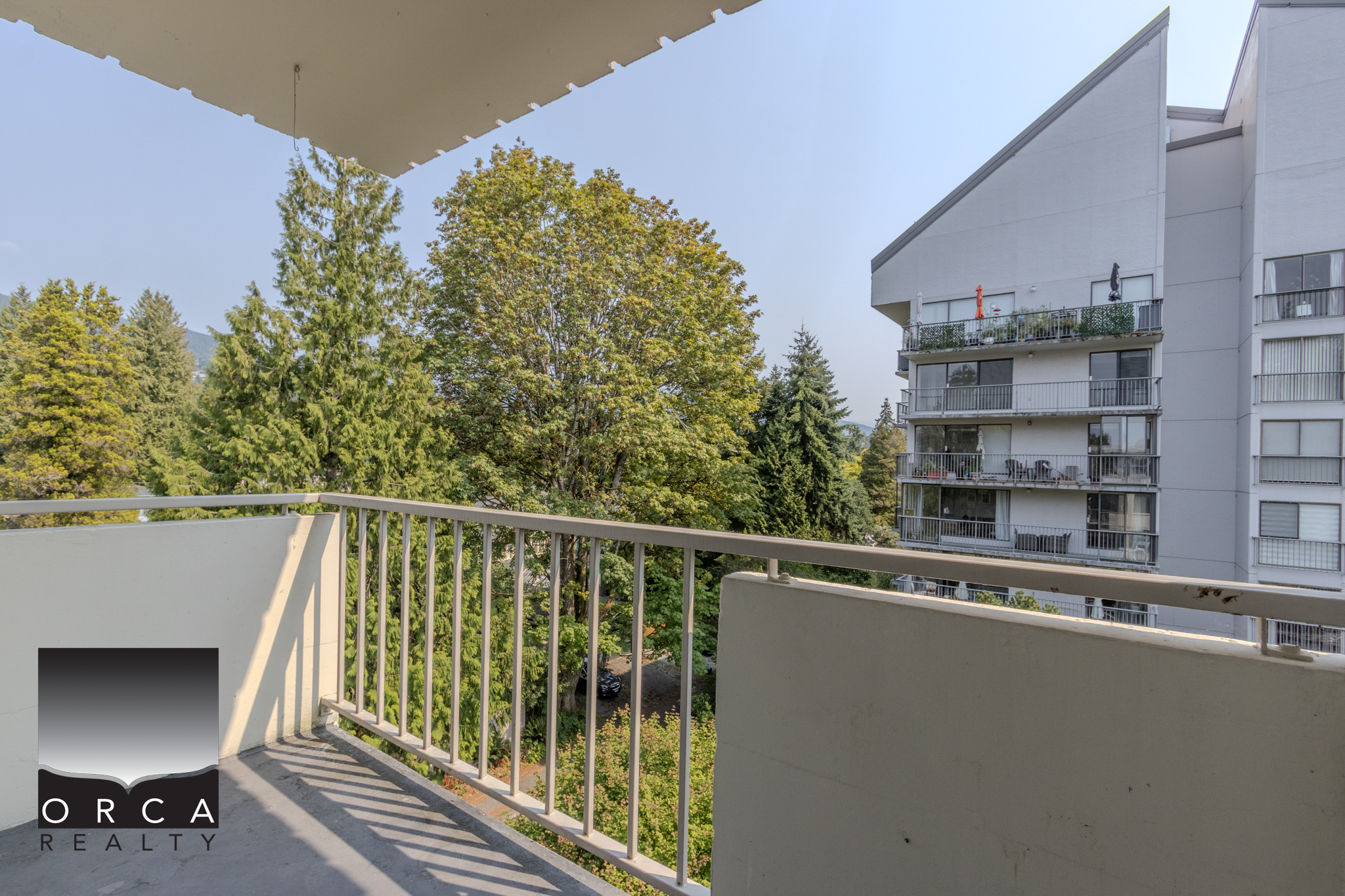 701-1785 Esquimalt Avenue, West Vancouver