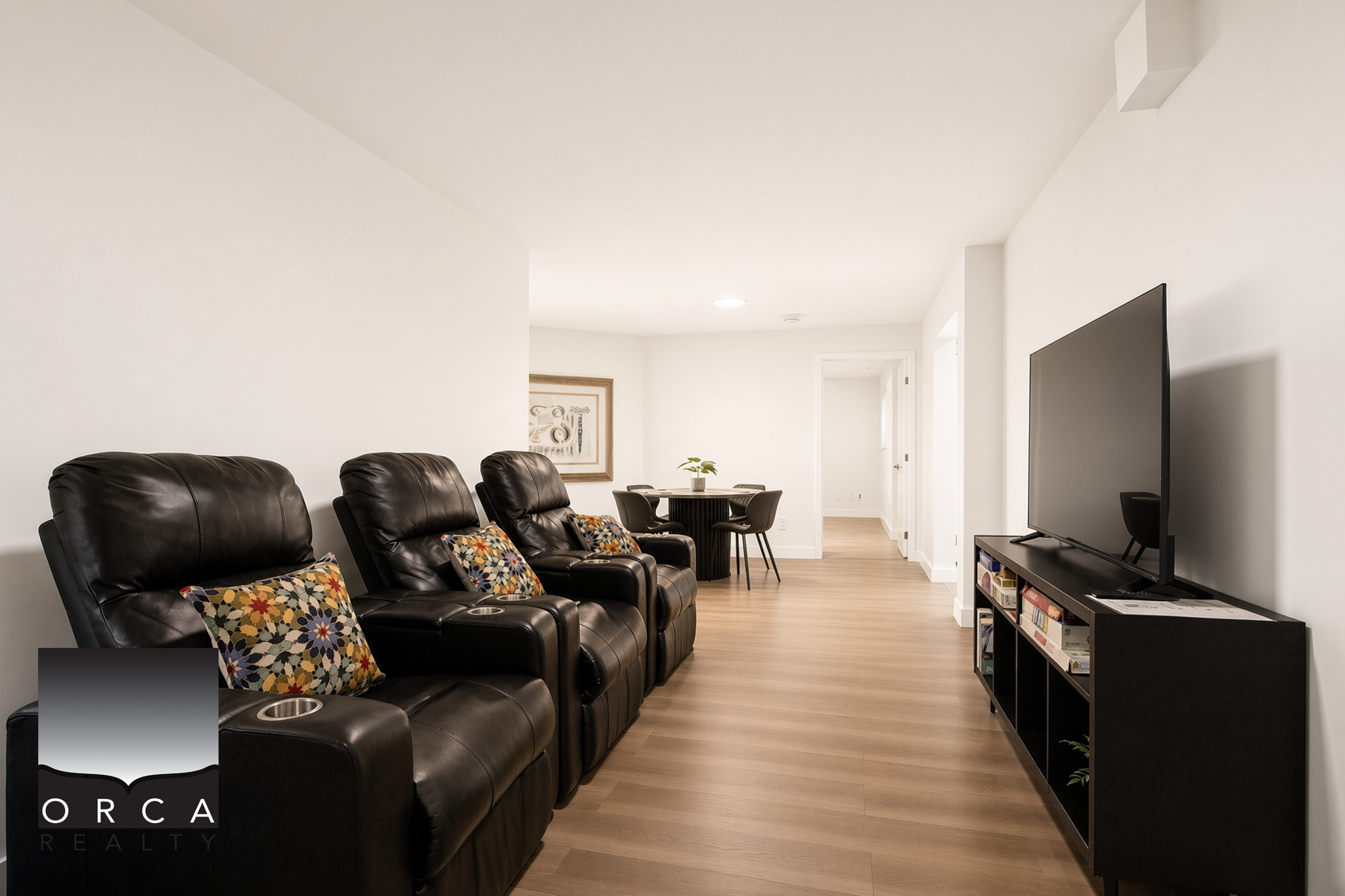 906 Sauve Crt, North Vancouver