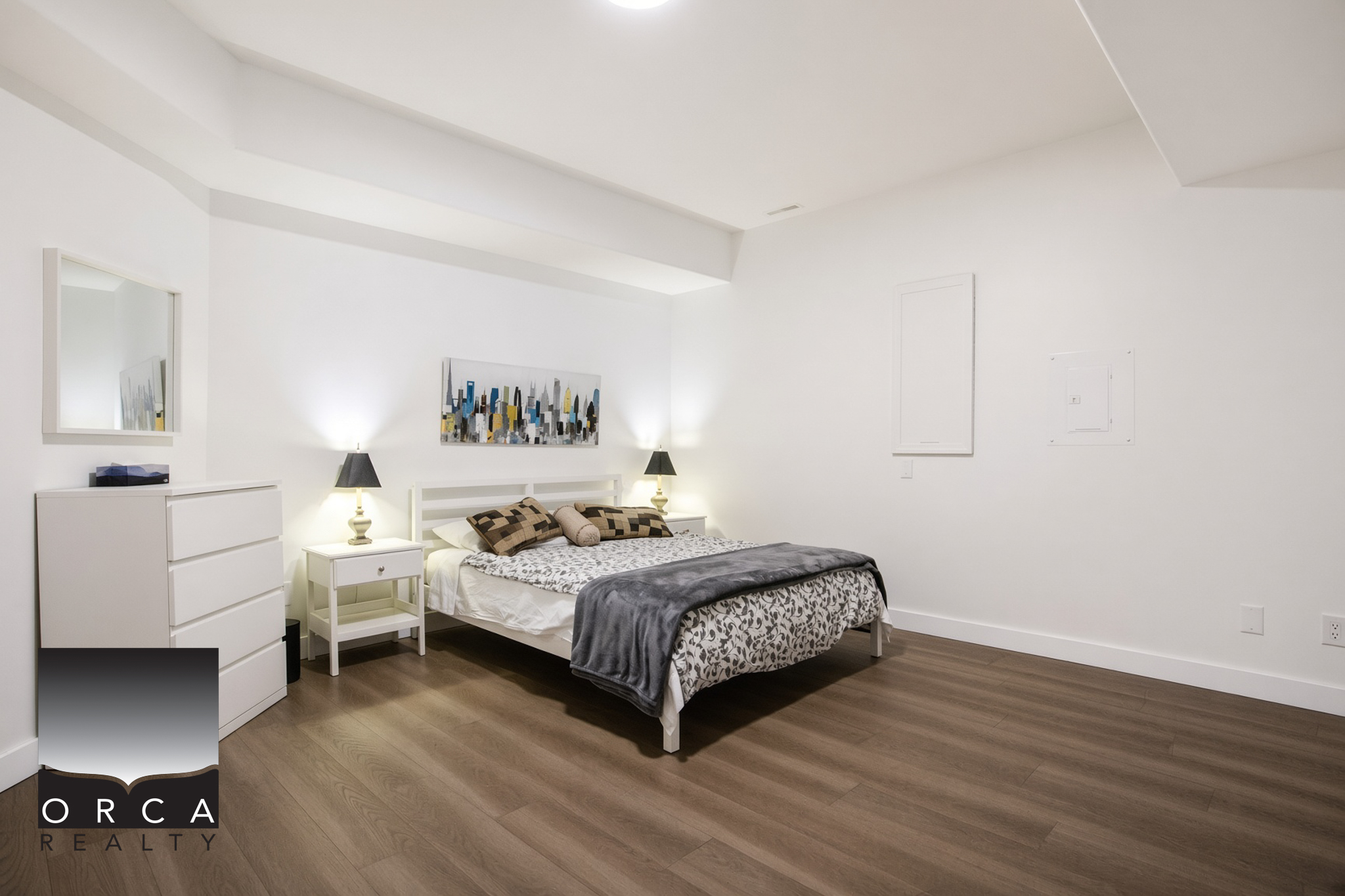 906 Sauve Crt, North Vancouver