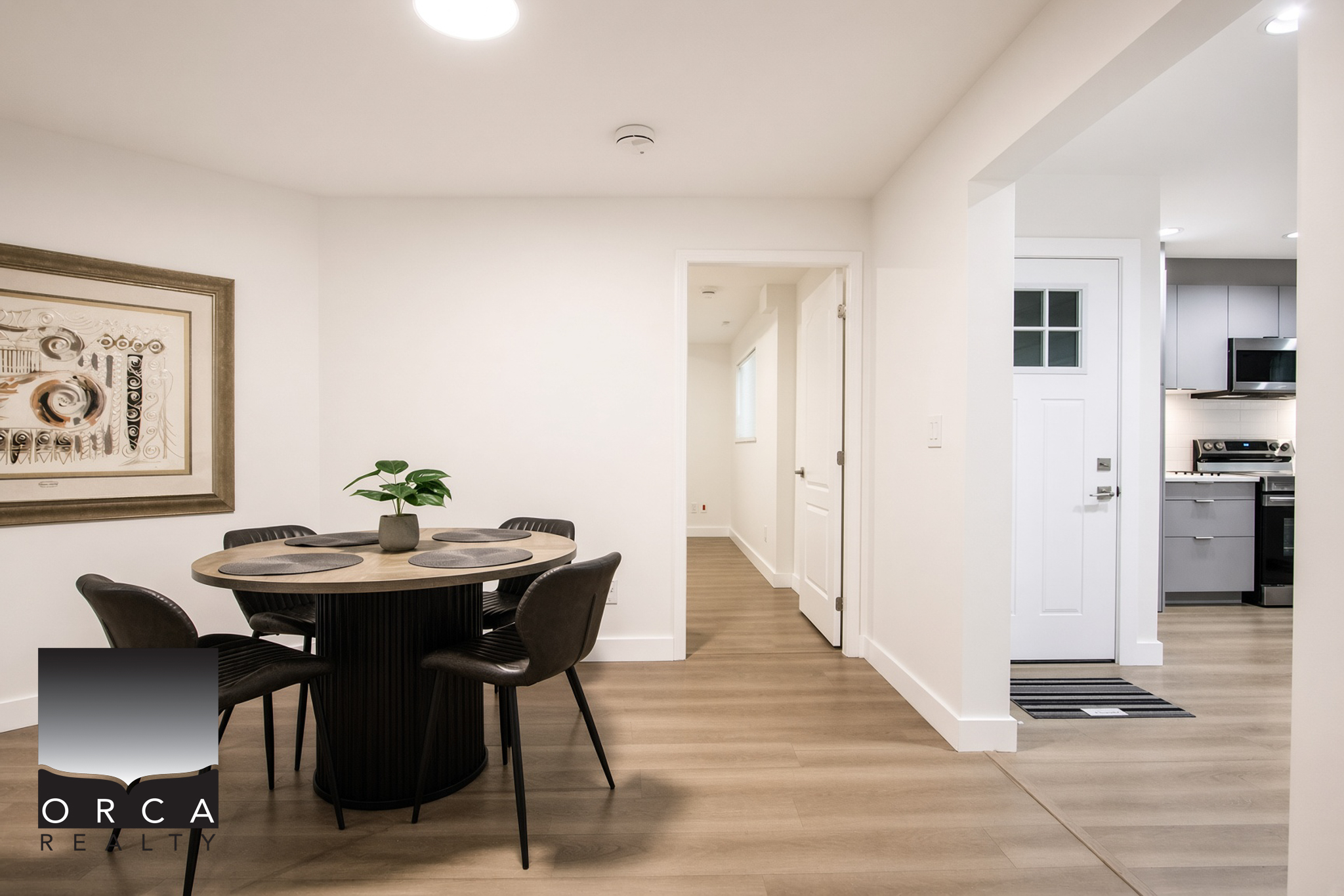 906 Sauve Crt, North Vancouver